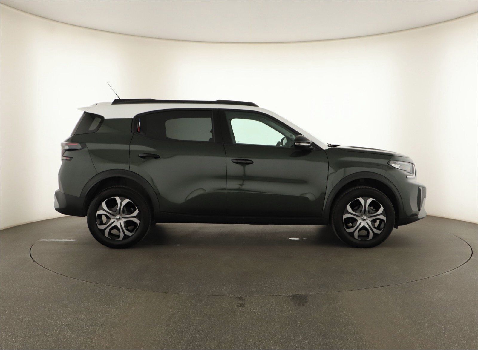 Citroën C3 Aircross, 1.2 PureTech, Záruka, ČR,1.maj - fotka 6
