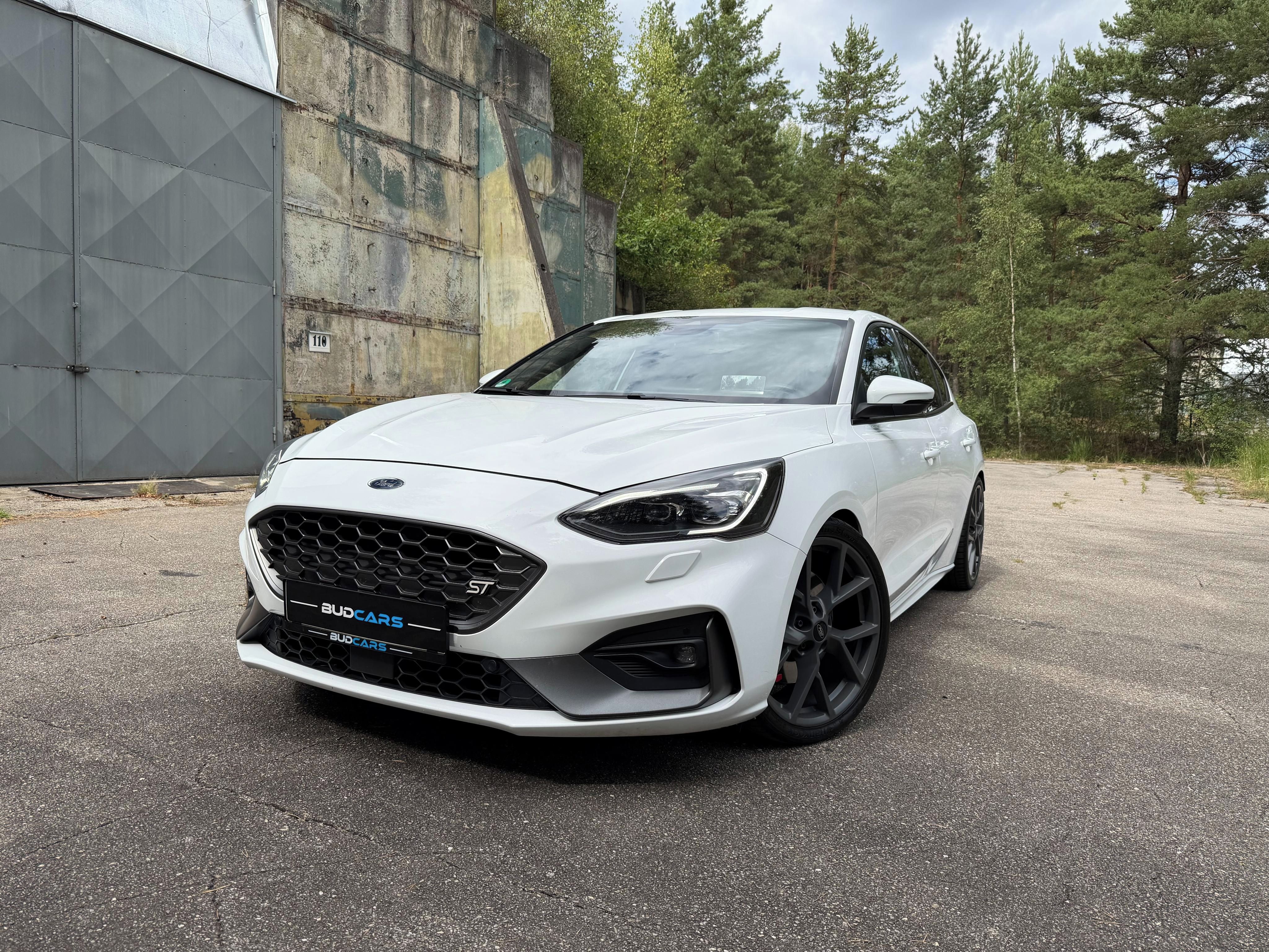 Ford Focus, 2.3 EcoBoost 280PS Manuál