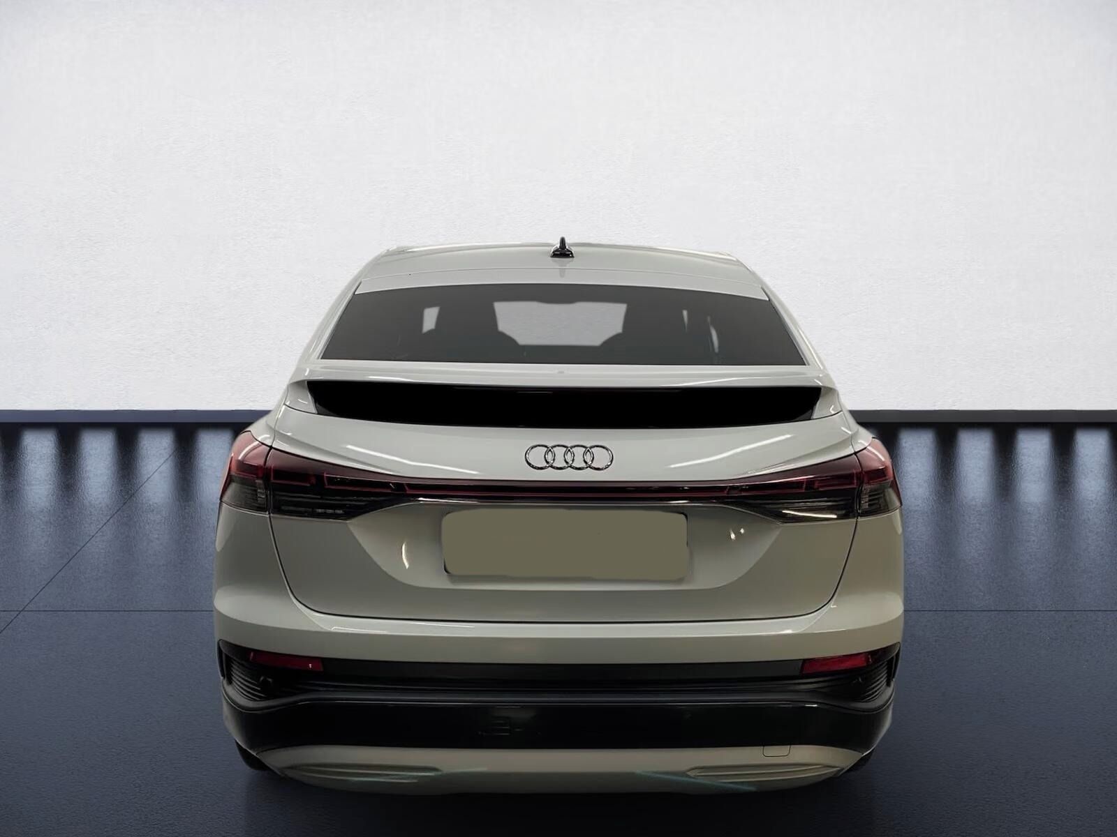 Audi Q4 e-tron, 40 150KW*Navi*Led*DAB*PDC* - fotka 6