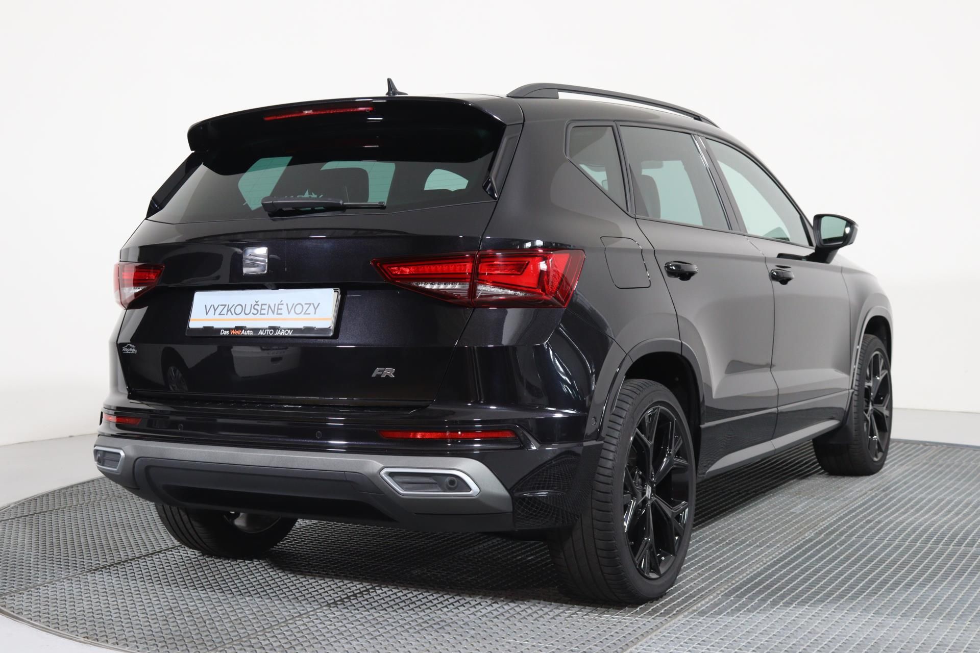 Seat Ateca, FR 2.0TSI 190k DSG 4WD/LED,ACC - fotka 2