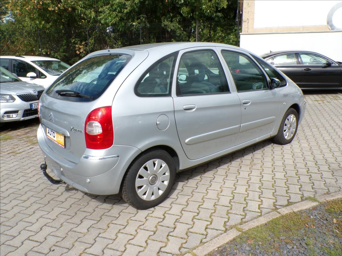 Citroën Xsara, 2,0 i  AUTOMAT,TAŽ.ZAŘ. - fotka 4