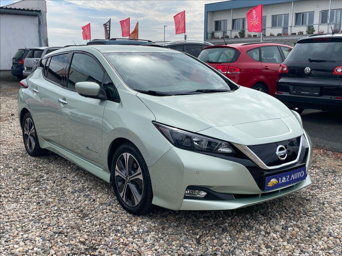 Nissan LEAF, ELEKTRO 40KWH - fotka 3