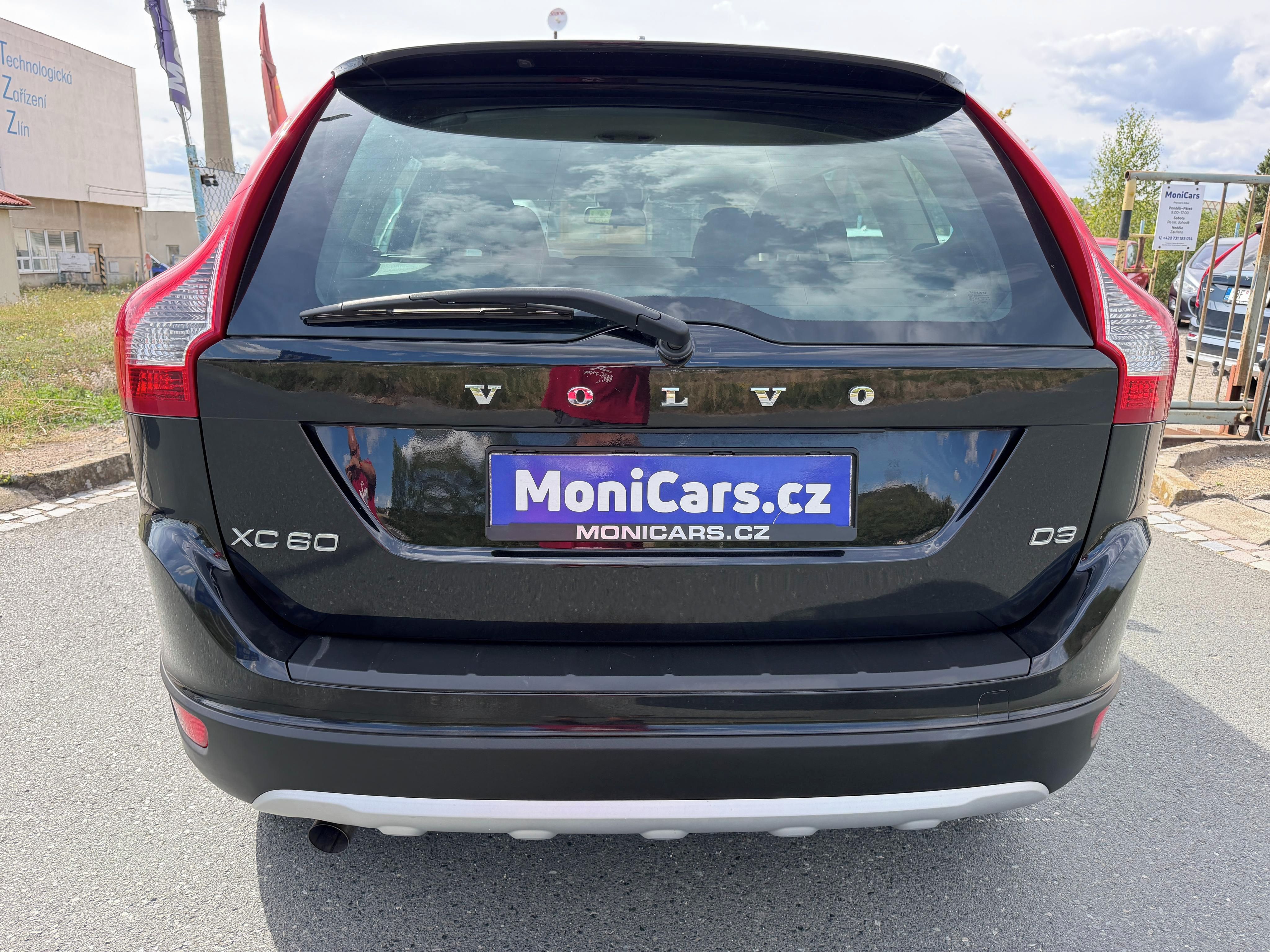 Volvo XC60, 2.0 D3 120kW AUTOMAT - fotka 6