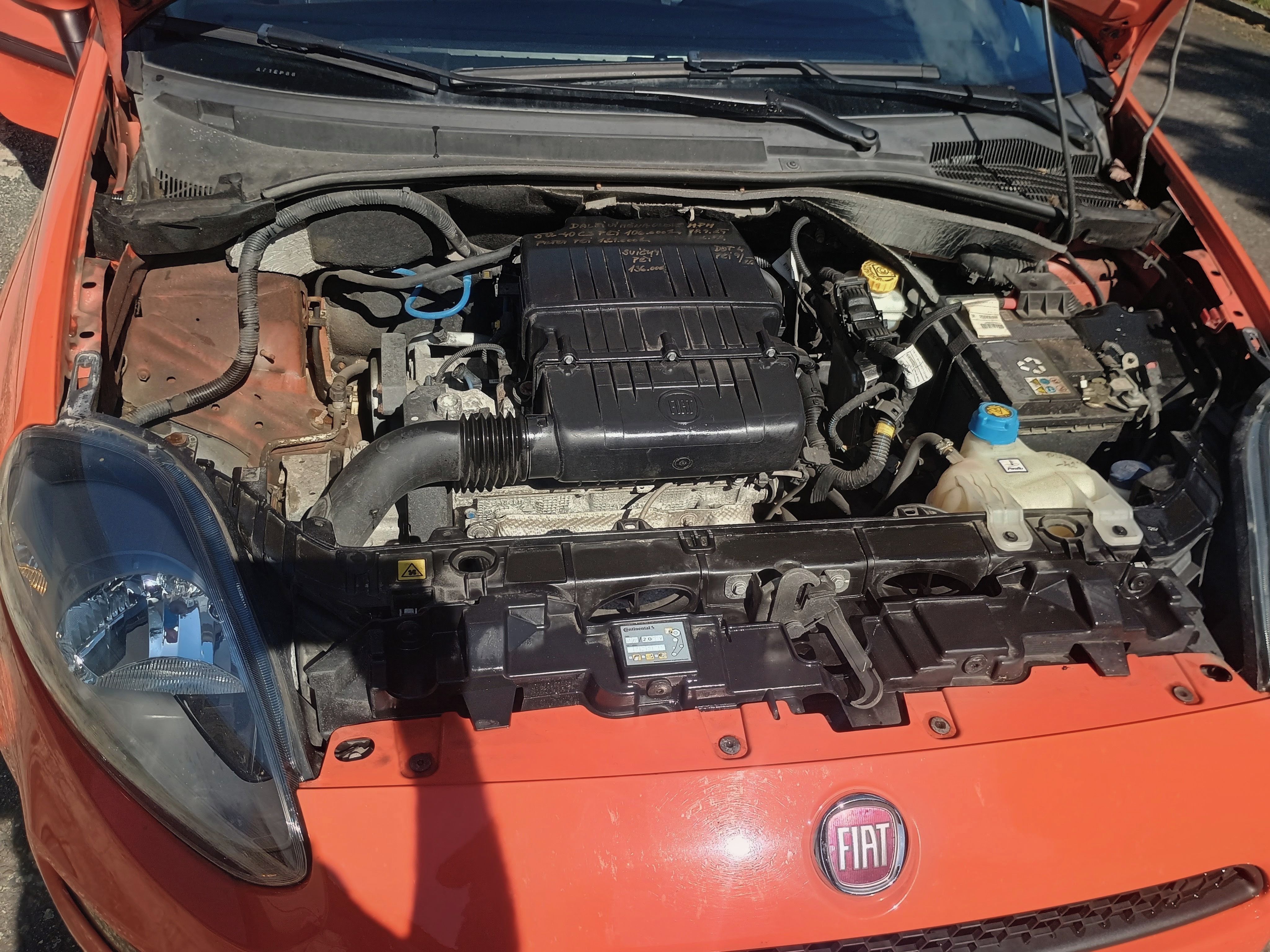 Fiat Punto, Zimní gumy, tažné zařízení - fotka 6