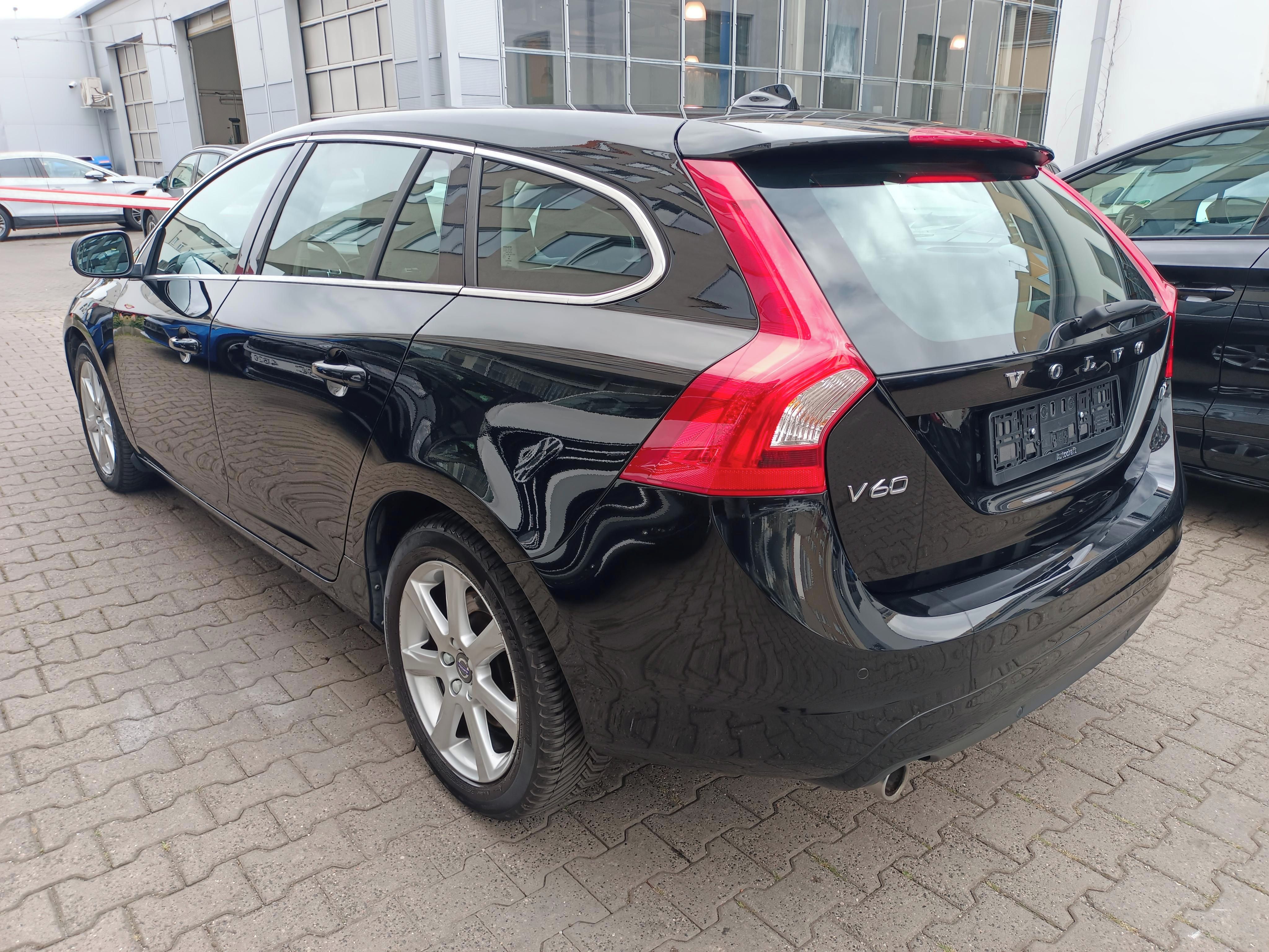 Volvo V60, V60 2.0 D2 88kW / Nové rozvody - fotka 4