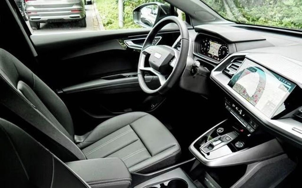 Audi Q4 e-tron, 40*Kůže*Navi*Led*DAB*PDC* - fotka 3
