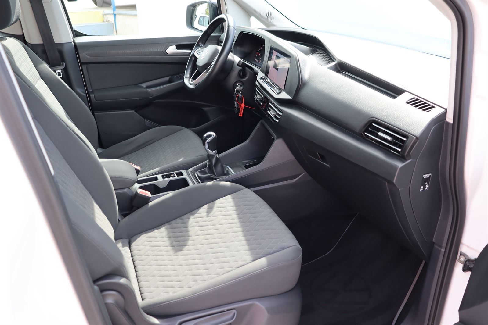 Volkswagen Caddy, 2.0 TDI Life - fotka 4