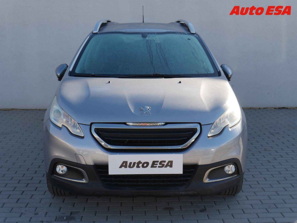 Peugeot 2008, 1.2pt - fotka 2