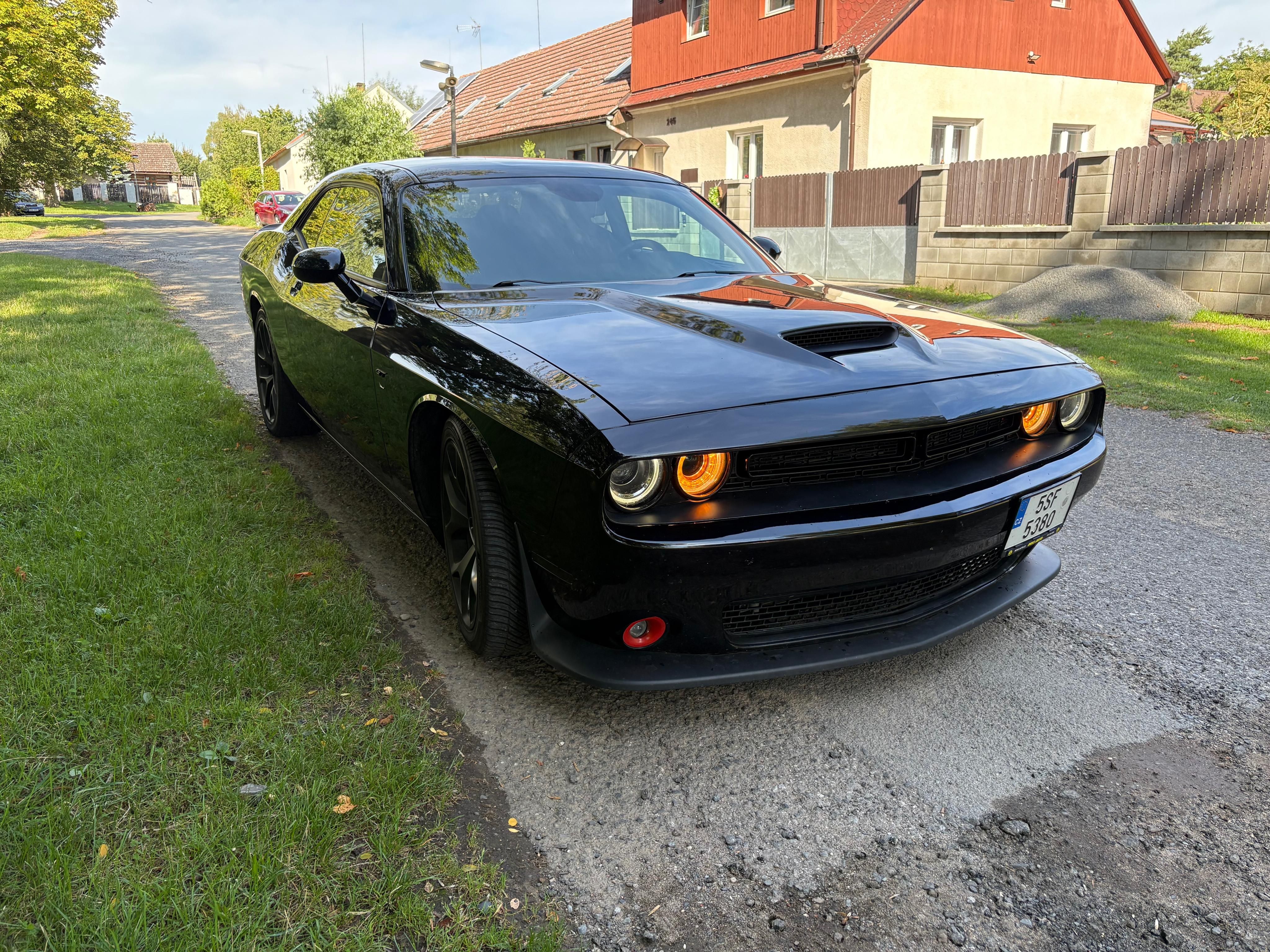 Dodge Challenger, 3.6 cvvt GT pentastar - fotka 4