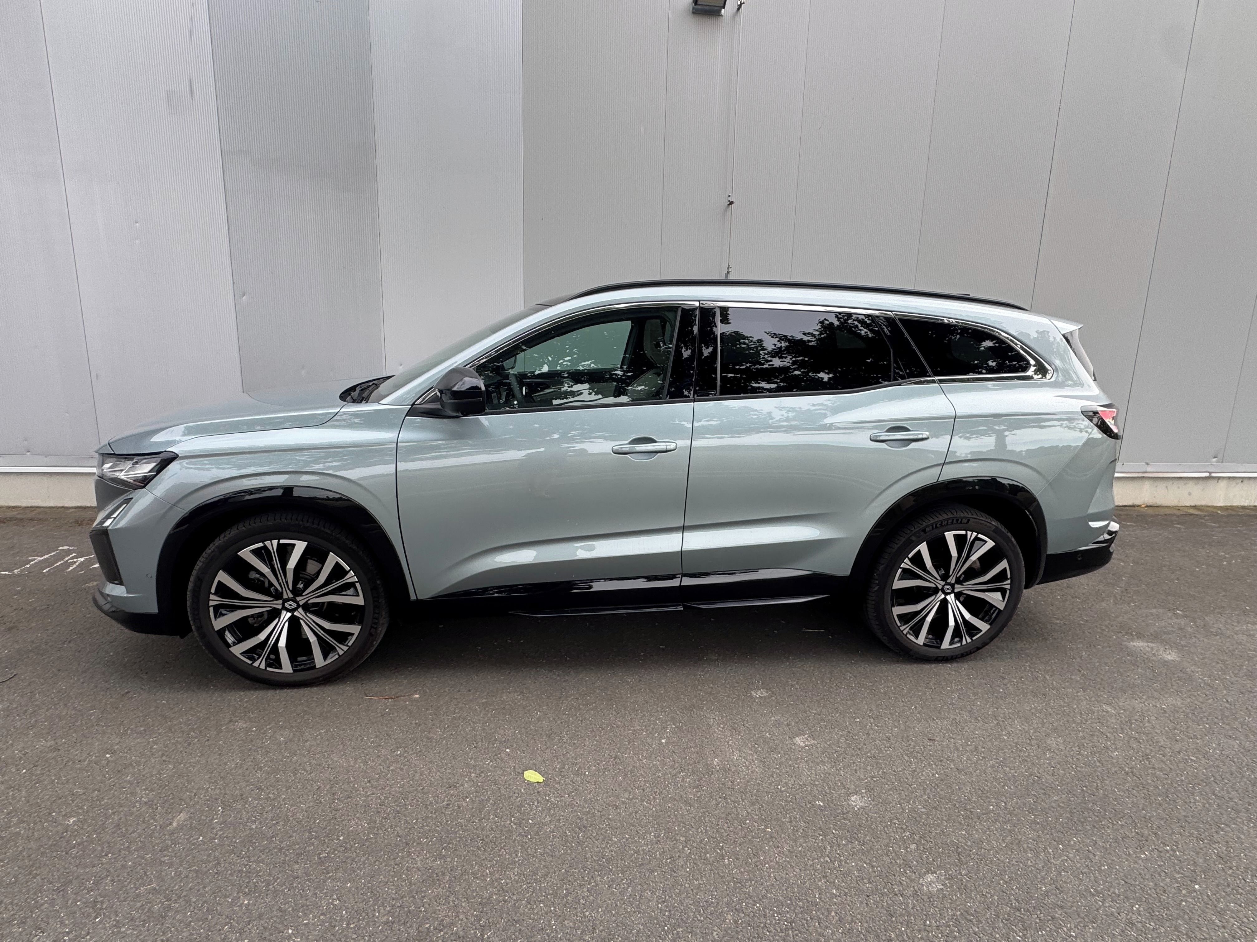 Renault Espace, Iconic full hybrid E-Tech 200 - fotka 2