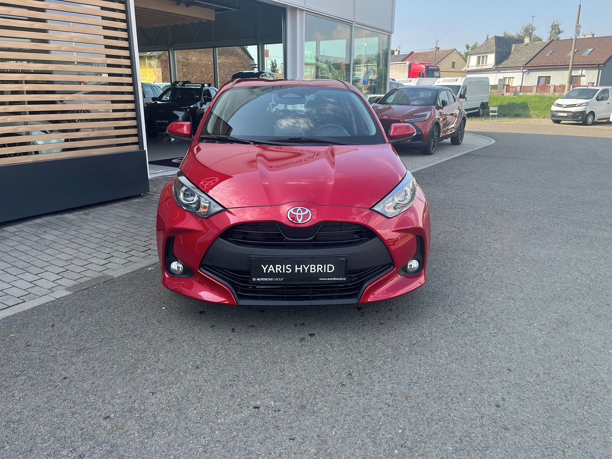 Toyota Yaris, 1.5L HEV 116k Comfort - fotka 2