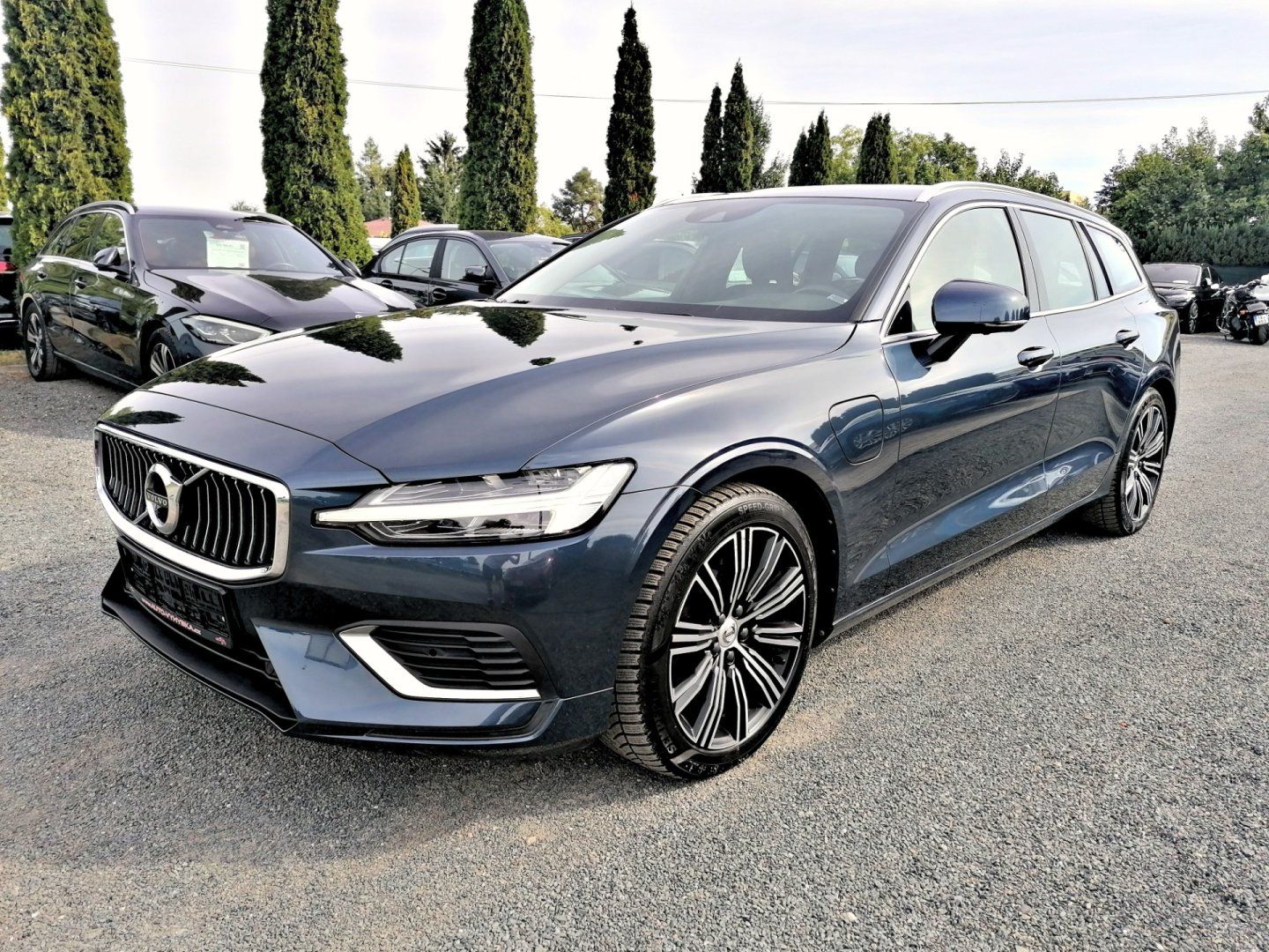 Volvo V60, 2.0 T6 AWD PHEV INSCRIPTION - fotka 2
