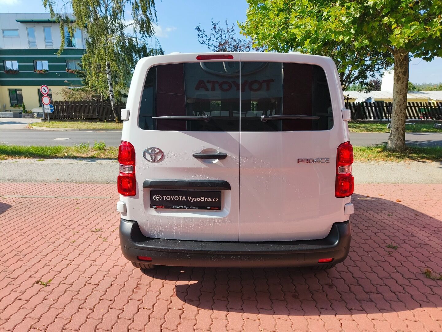 Toyota Proace Verso, L1 krátká - 2.2 150koní manuál - fotka 4