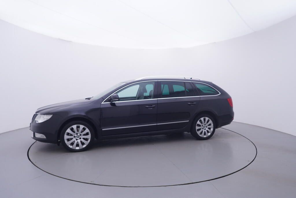 Škoda Superb, Elegance 2.0 TDI 125 kW - fotka 2