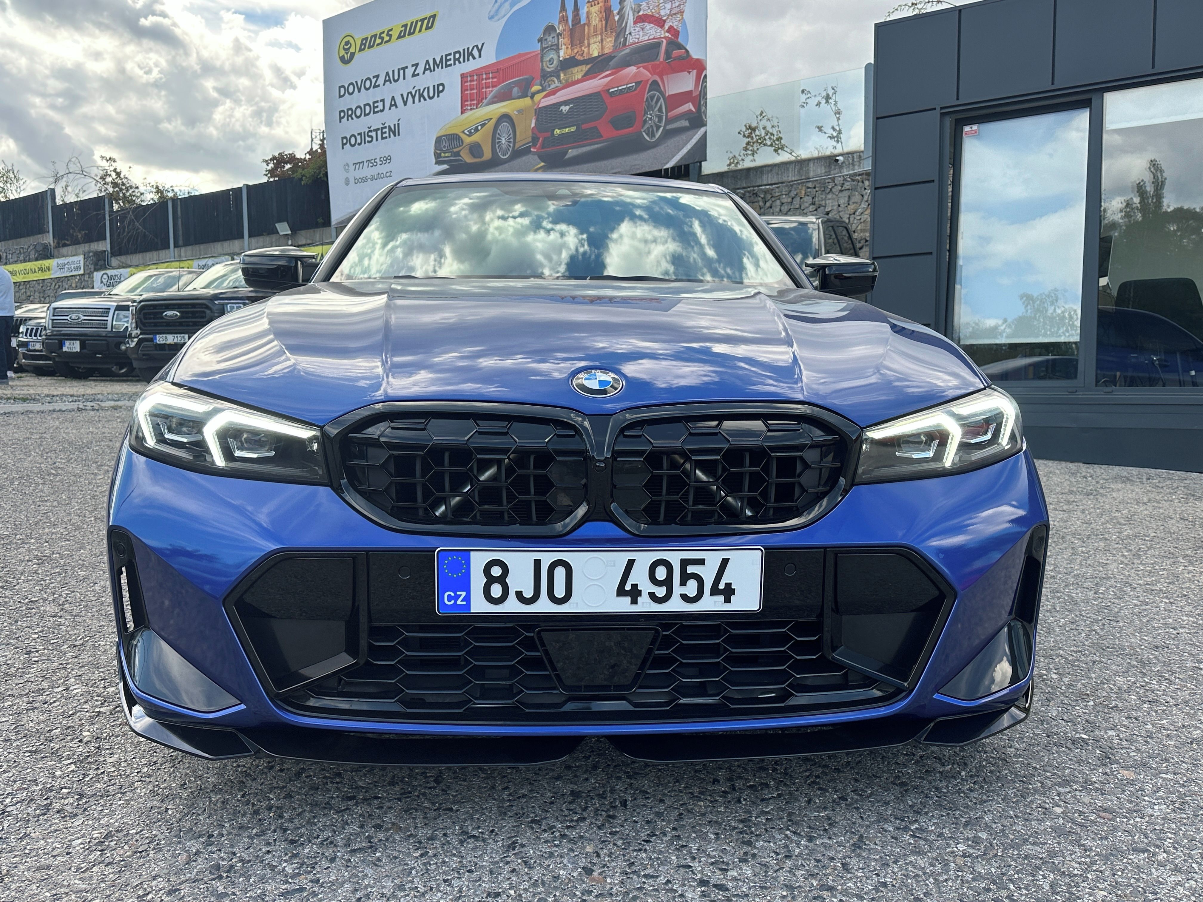 BMW Řada 3, BMW 330I  2023 - fotka 4