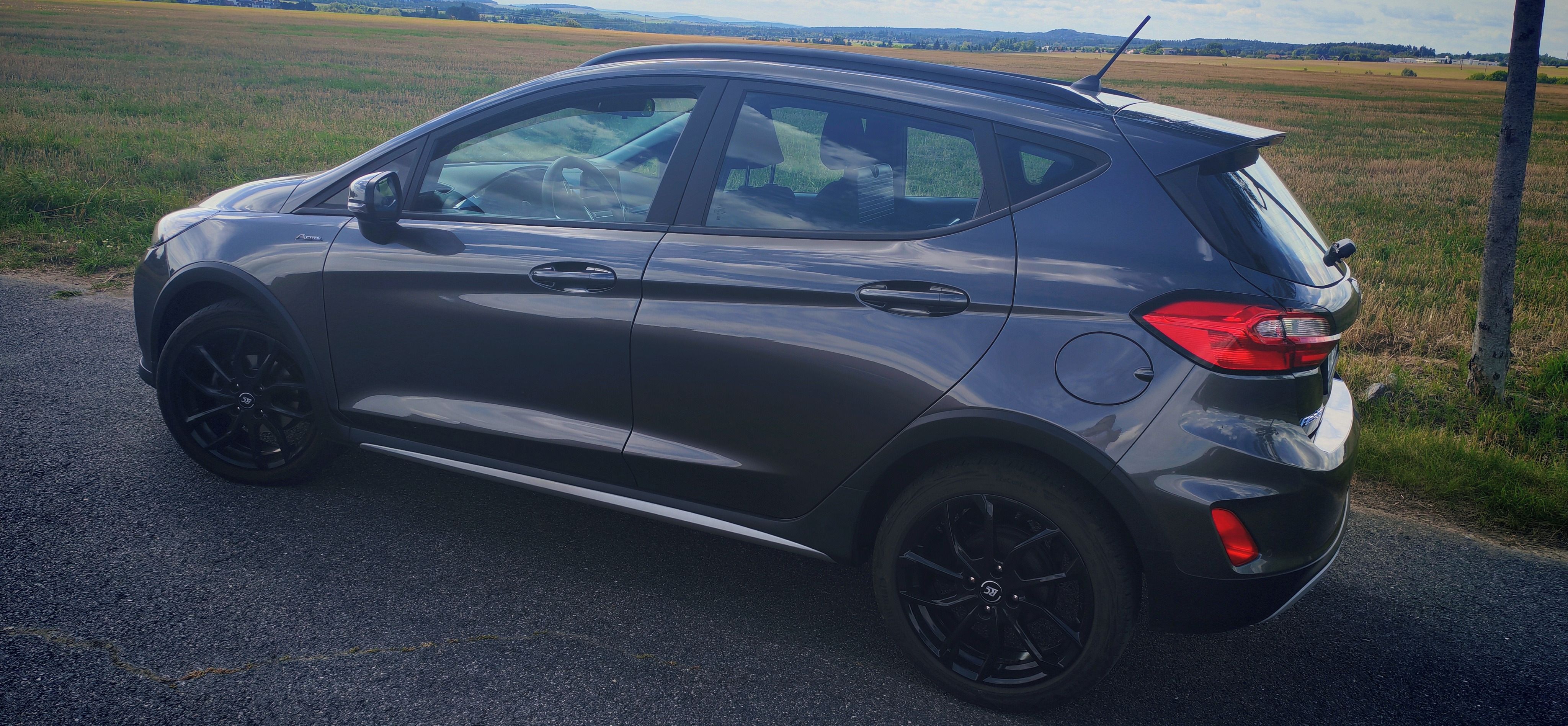 Ford Fiesta, Active - fotka 3
