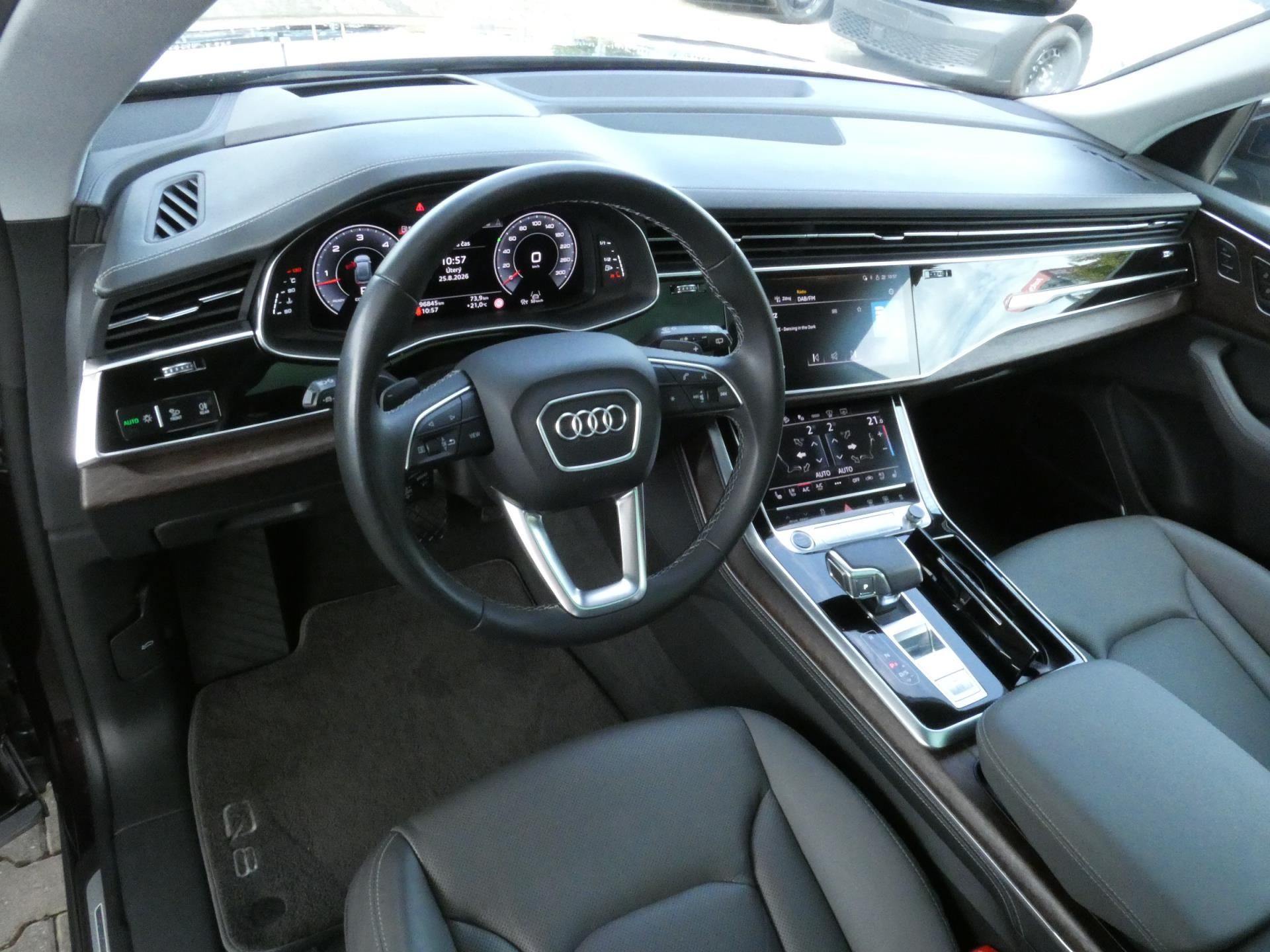 Audi Q8, 50 TDI Quattro - fotka 5