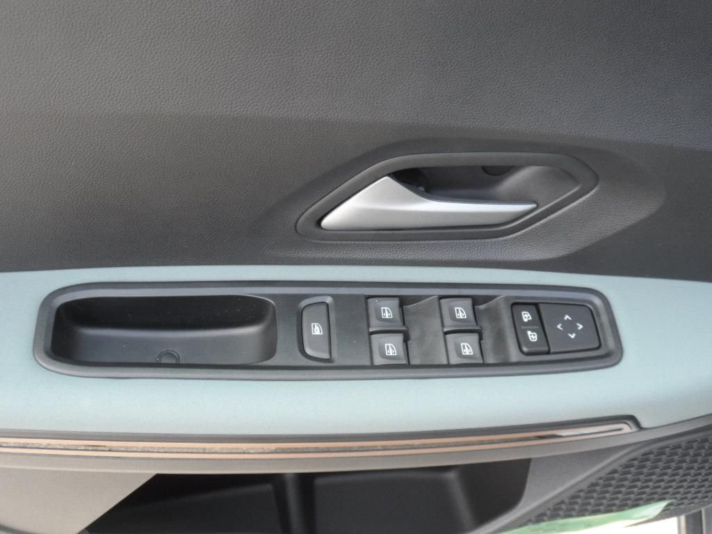 Dacia Sandero, Stepway Extreme Eco-G 120 - fotka 5