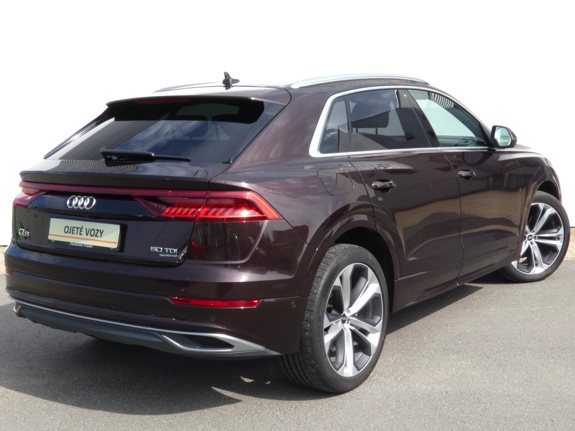 Audi Q8, 50 TDI Quattro - fotka 2