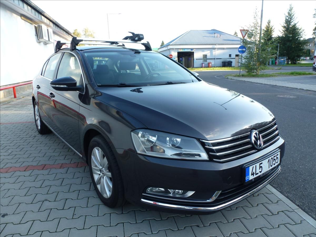Volkswagen Passat, 1,6 TDI Serviska, TOP STAV !!! - fotka 4