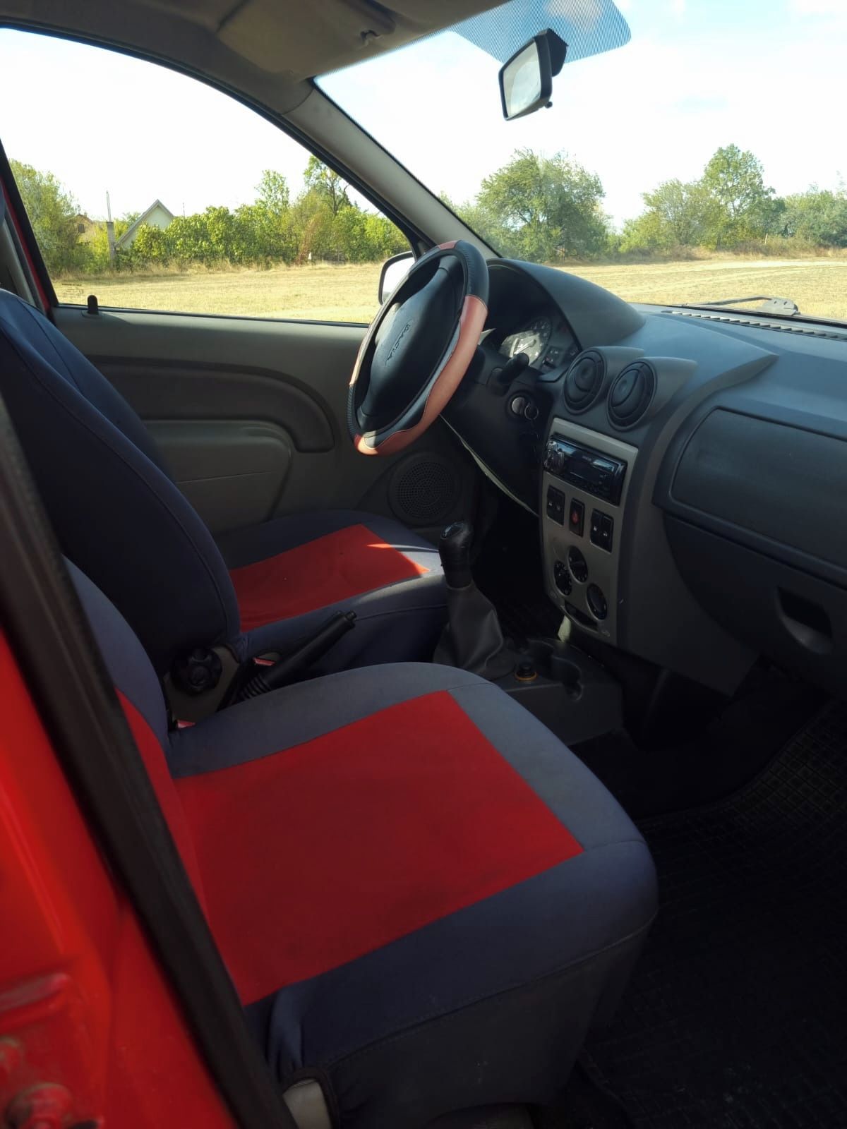 Dacia Logan - fotka 5