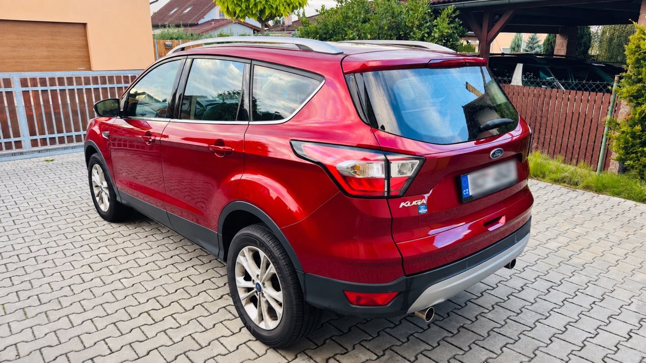 Ford Kuga, 1.5 EcoB, 1.majitel, 91 tis. - fotka 6