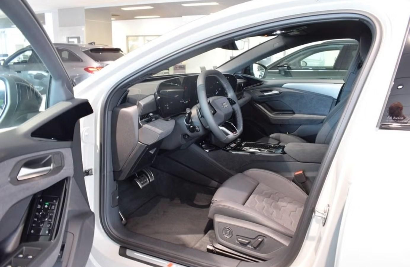 Audi A6 Avant, e-tron Q 360k Tech Pro Vzduch - fotka 6