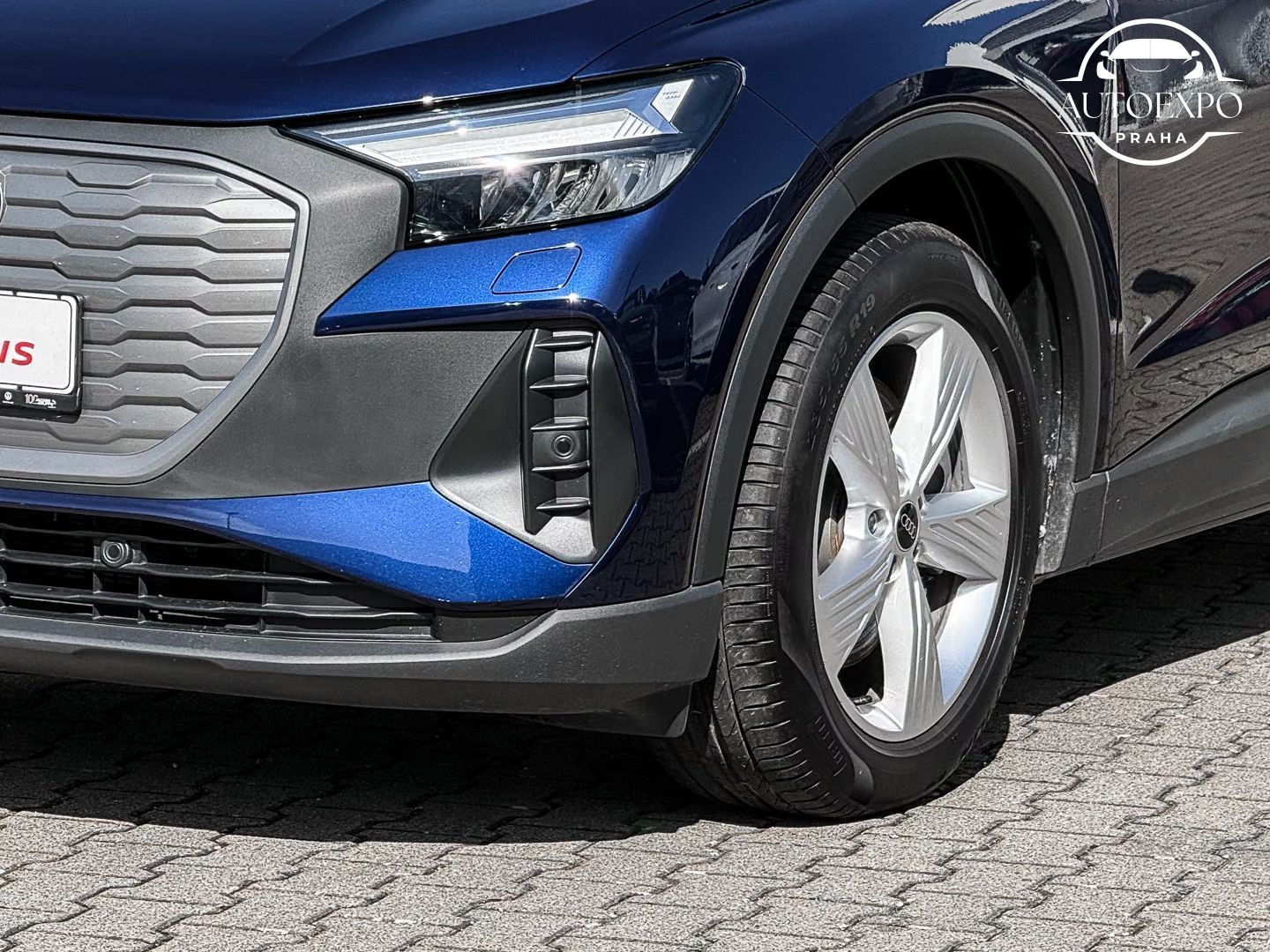 Audi Q4 e-tron, Q4 45 e-tron Dynamik* - fotka 5