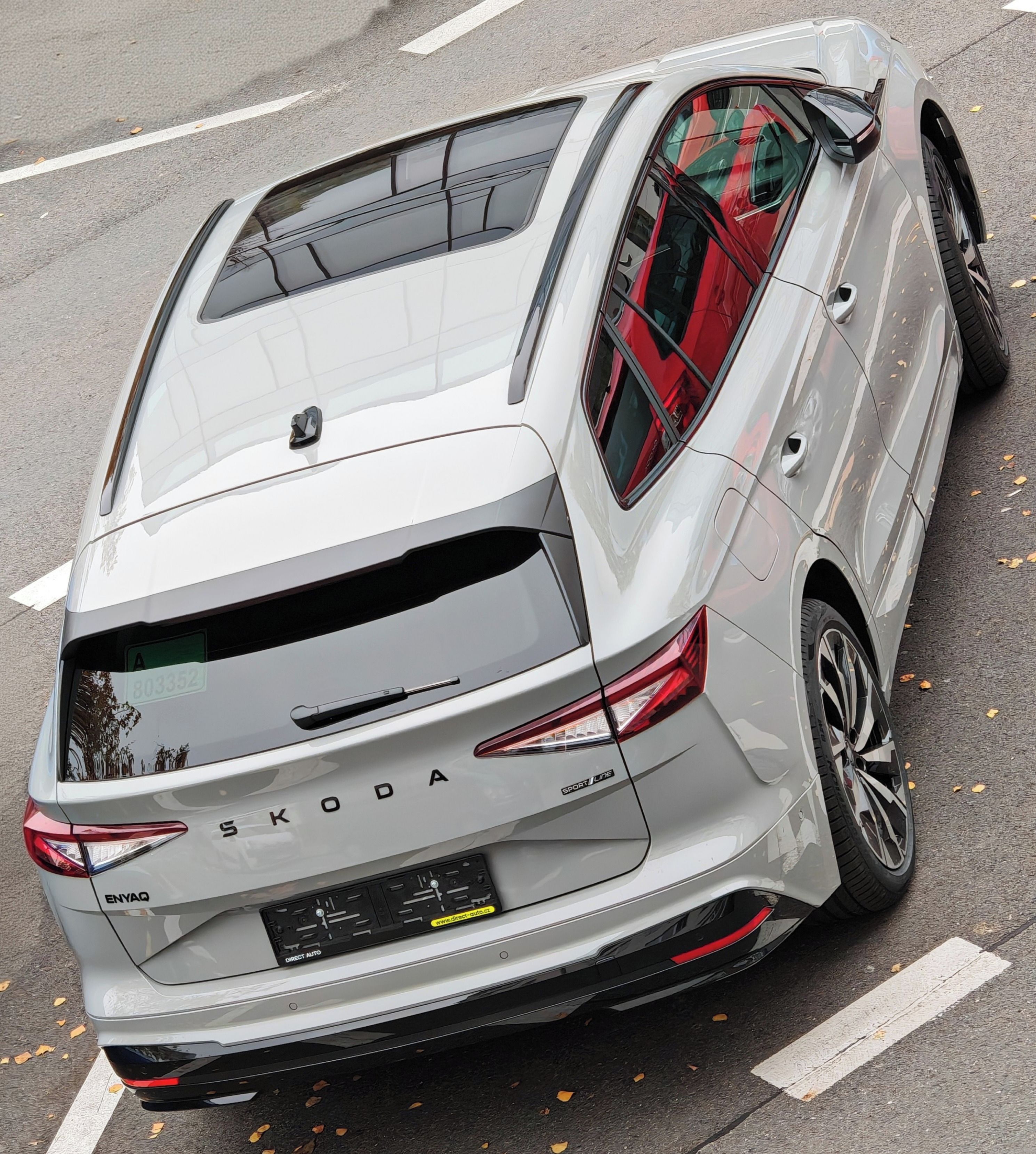 Škoda Enyaq, Sportline, max paket, 21" kola - fotka 3
