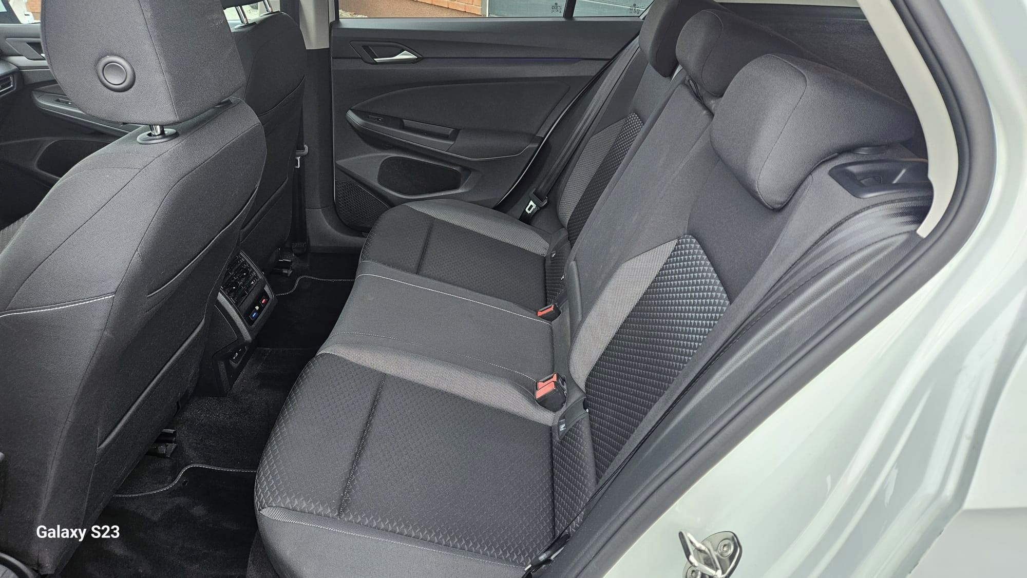 Volkswagen Golf, 2.0TDi 110KW DSG - fotka 6