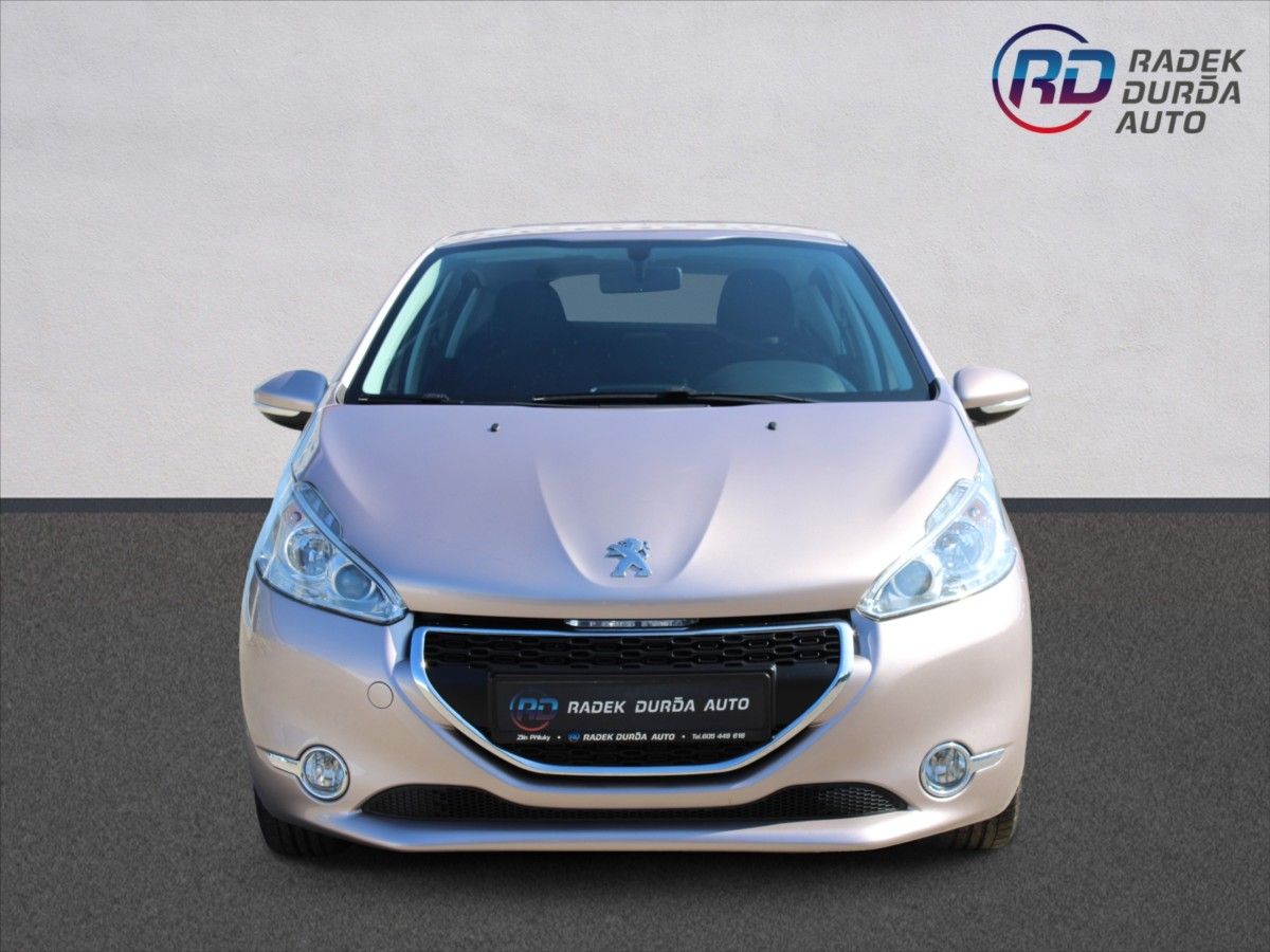 Peugeot 208, 1,4 i  NOVÉ V ČR - fotka 2