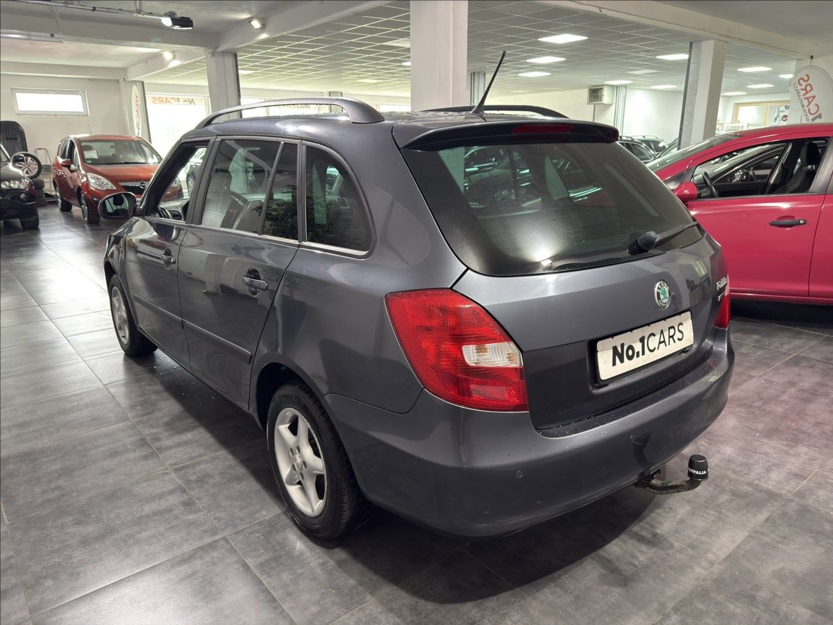 Škoda Fabia, 1,2   TSI TEMPOMAT TAŽNÉ - fotka 4