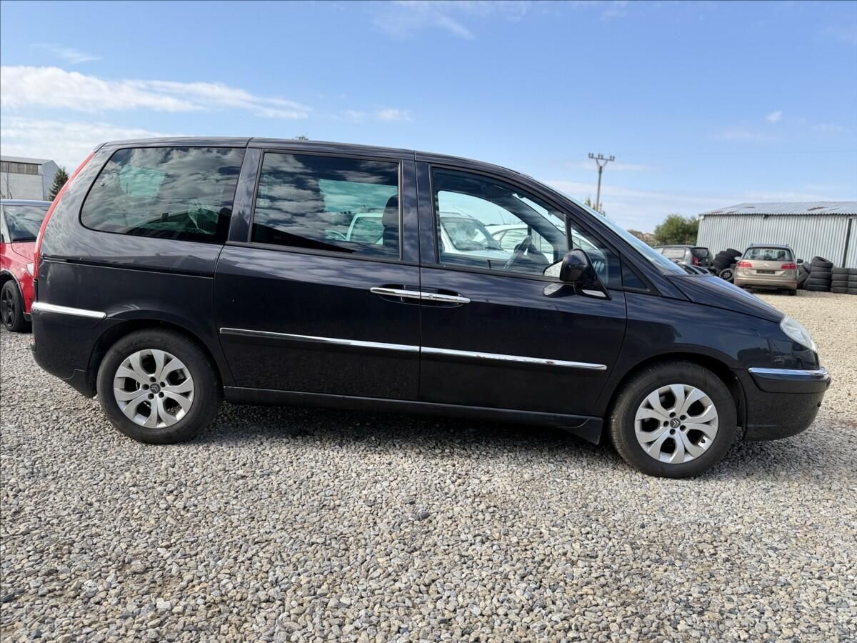 Citroën C8, 2,0 HDI 100kW XENONY,TAŽNÉ - fotka 4