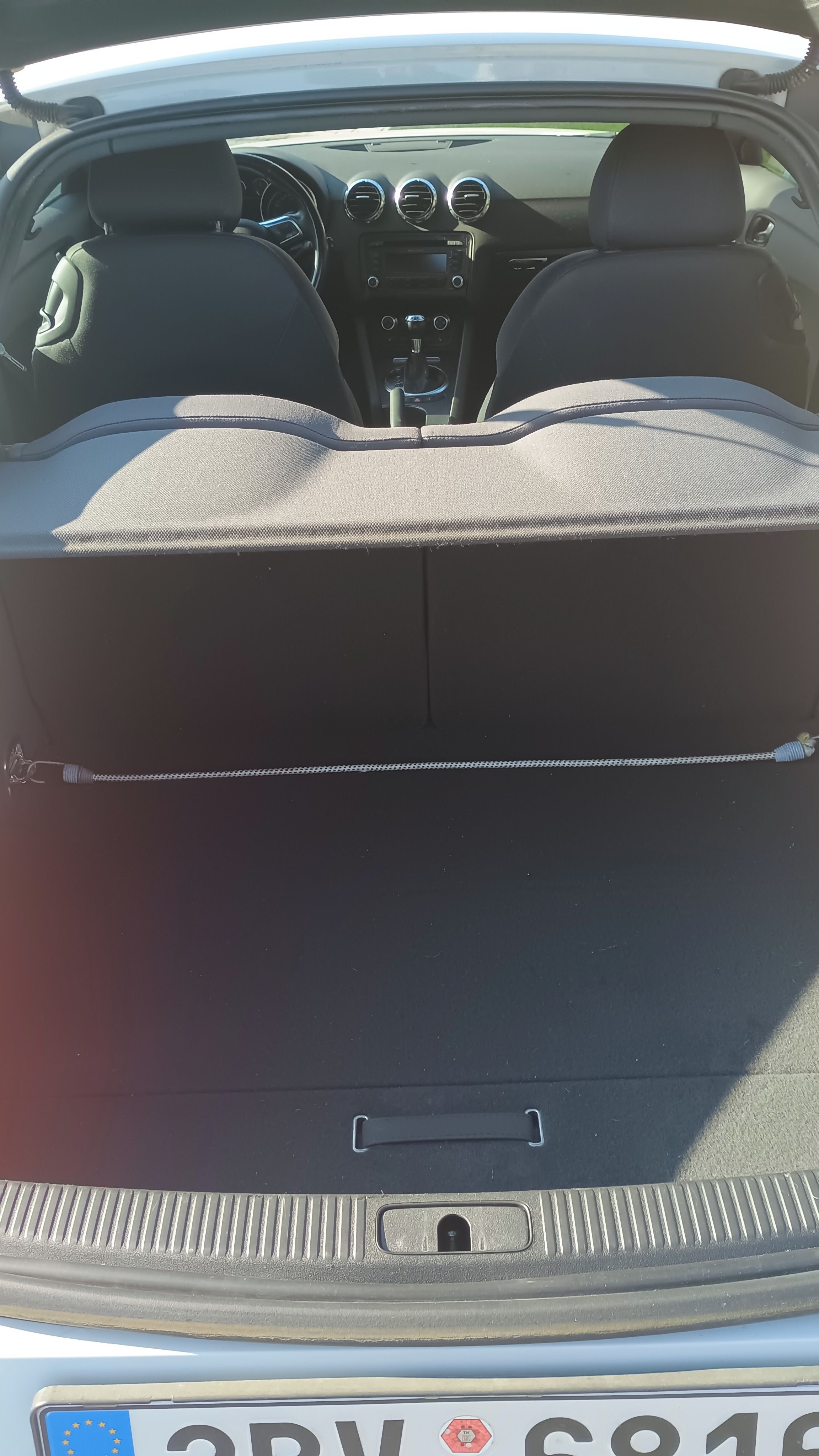 Audi TT, 2.0 TFSI 155 kW - radost řídit - fotka 5
