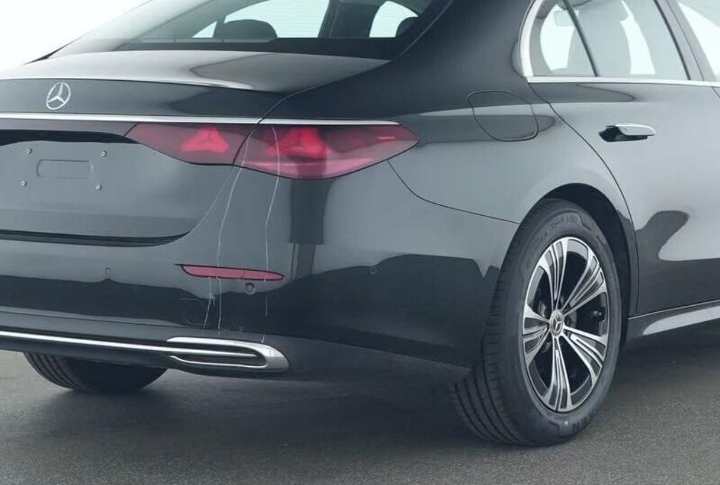 Mercedes-Benz Třídy E, 200 AVANTGARDE DISTRONIC - fotka 4