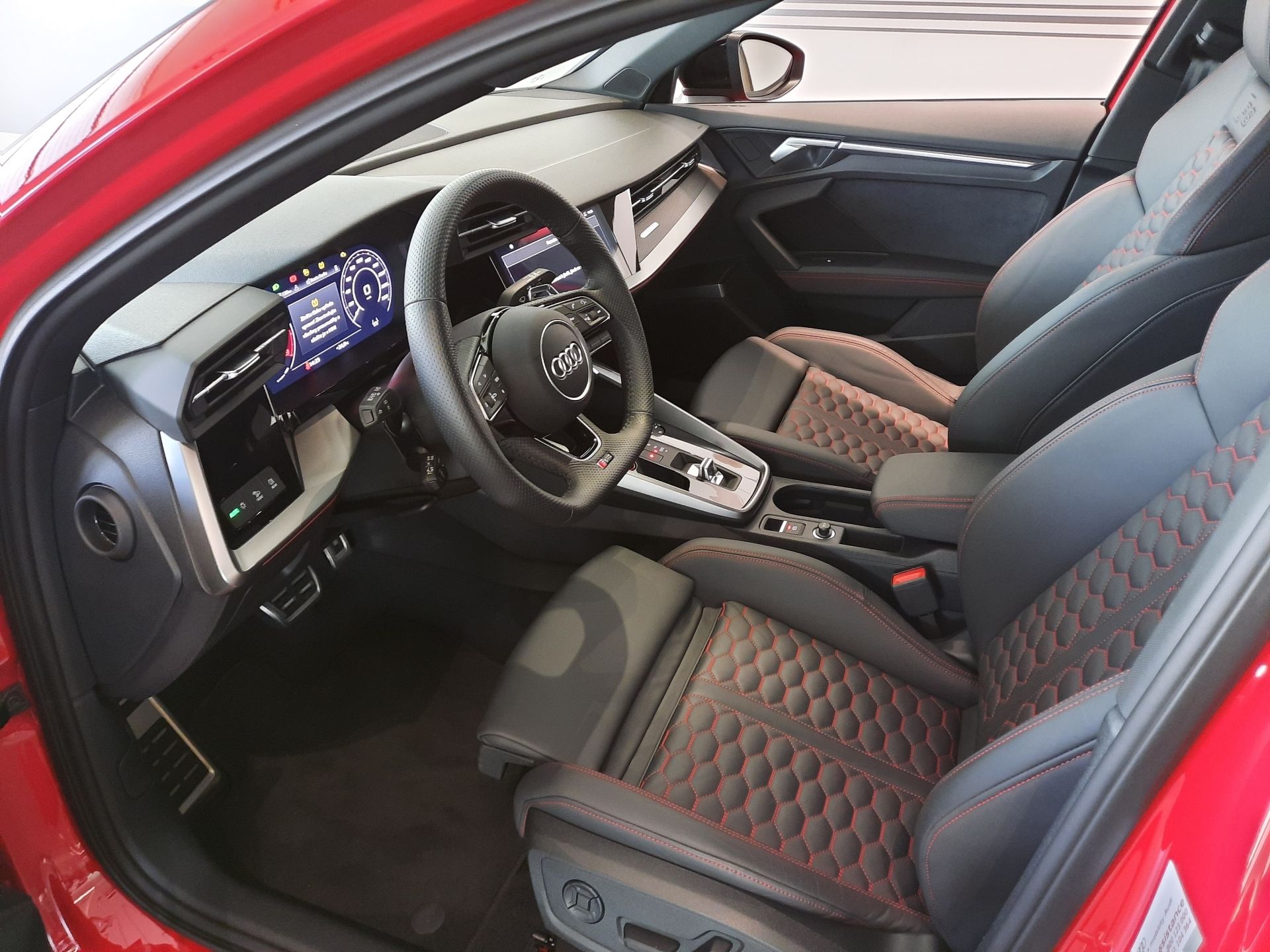 Audi RS3, Sportback 2.5 TFSI quattro (29 - fotka 6