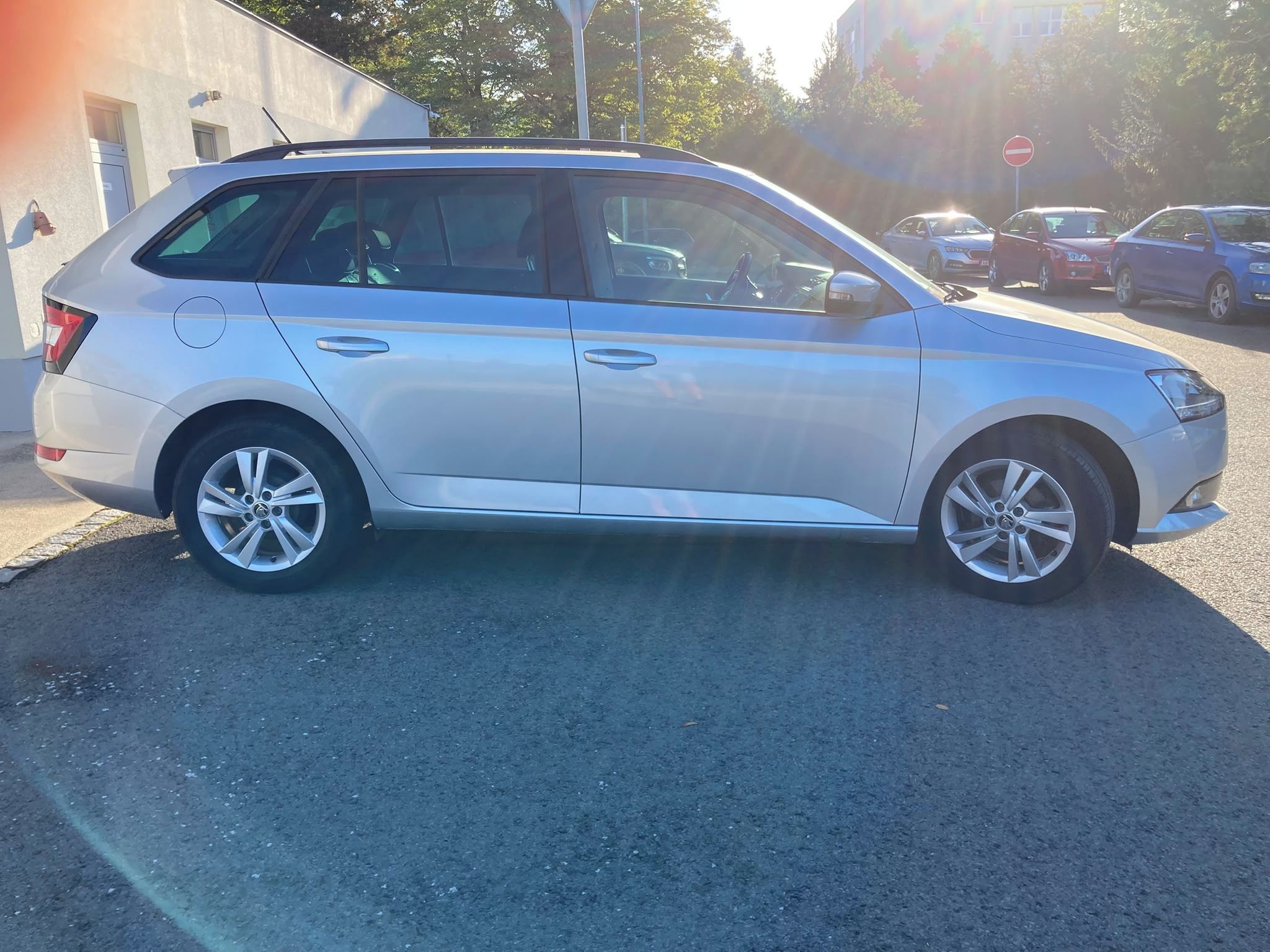 Škoda Fabia, 1,0 tsi Tour kombi - fotka 4