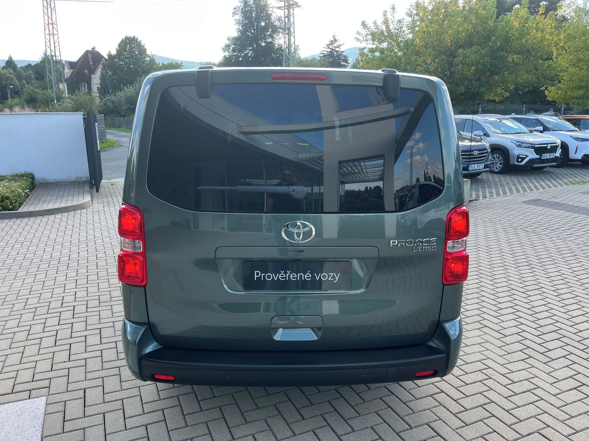 Toyota Proace Verso, 2.0 177k L2 Family Webasto 8AT - fotka 5