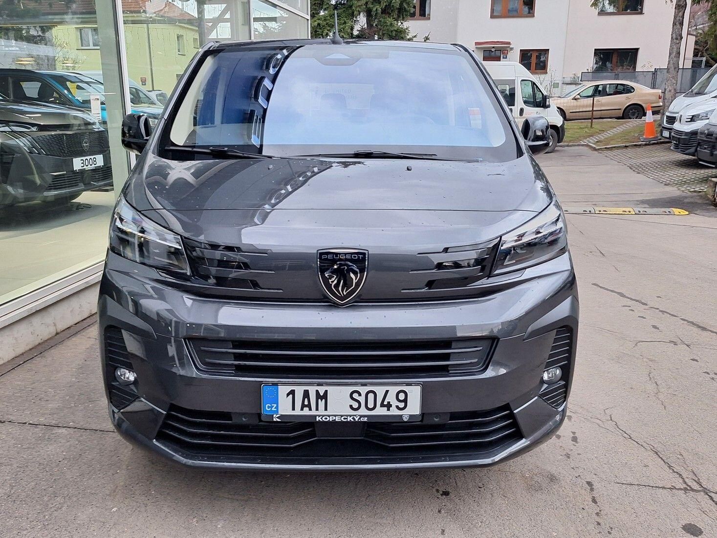 Peugeot Traveller, ALLURE Long 2.2 BHDi 180k EAT8 - fotka 2