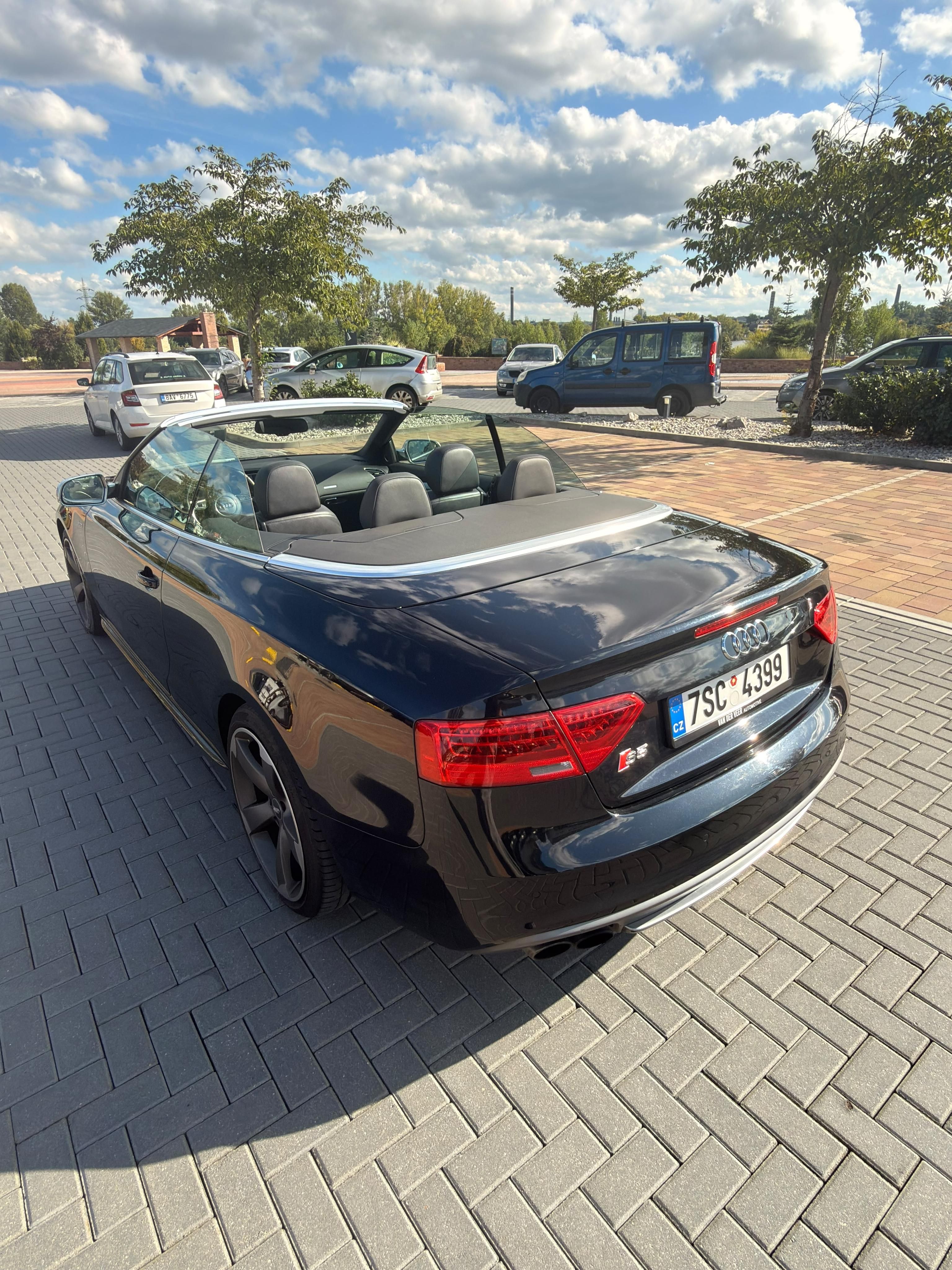 Audi S5, Audi S5 Cabrio Quattro - fotka 3