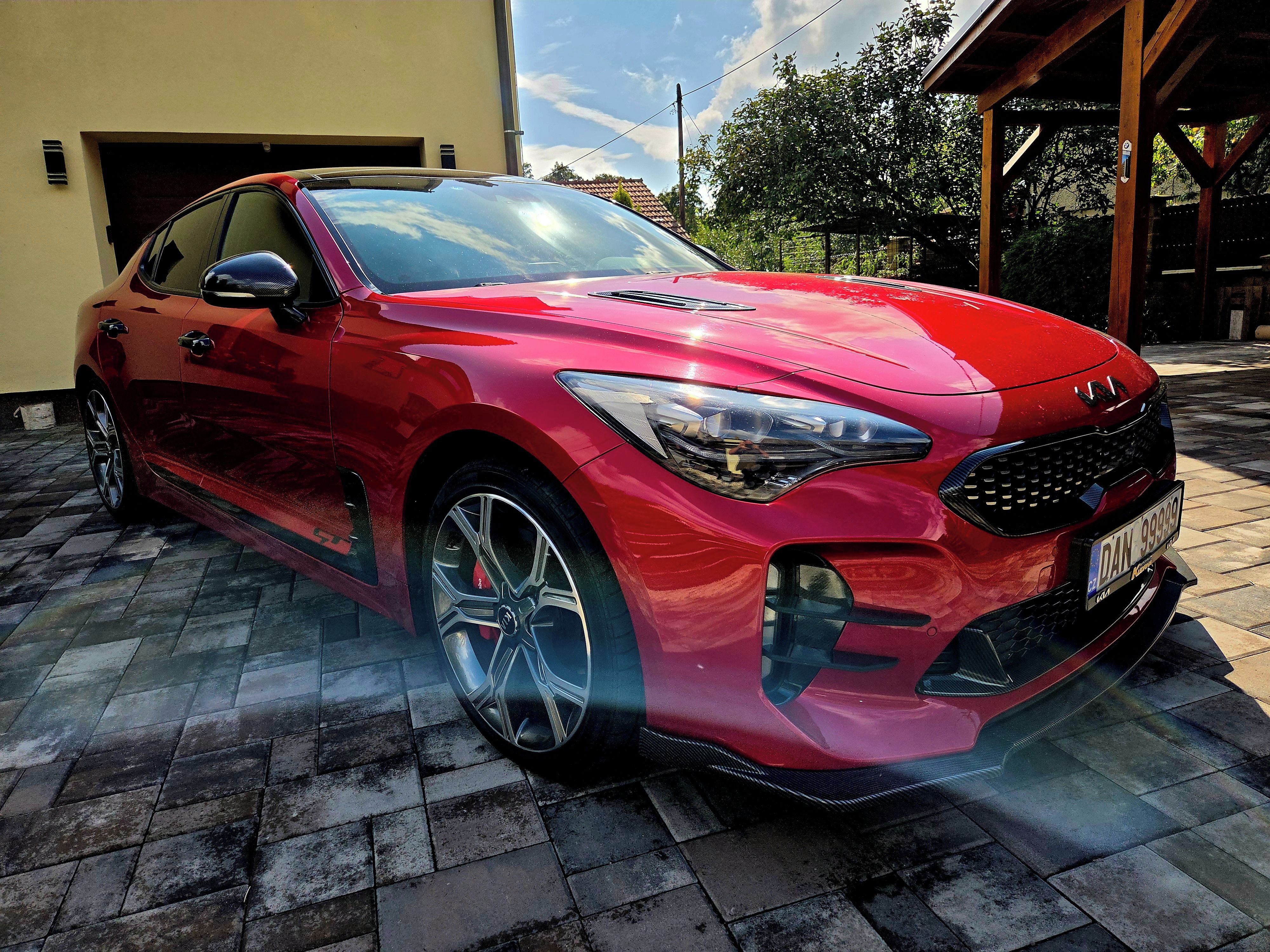 Kia Stinger, GT 3,3 T-GDI 4WD 269kW - fotka 4