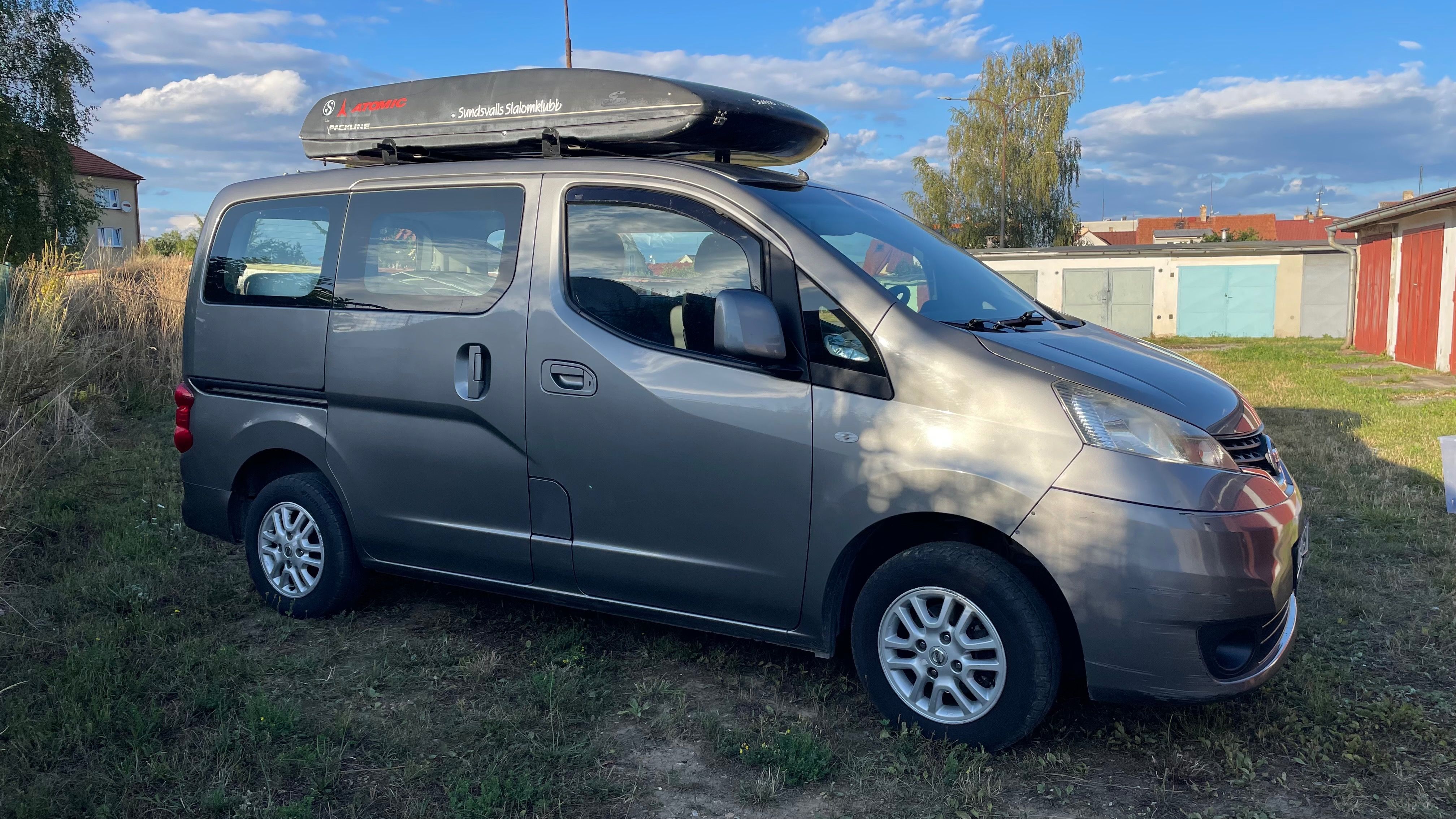 Nissan NV200, S OBYTNOU PŘESTAVBOU - fotka 2