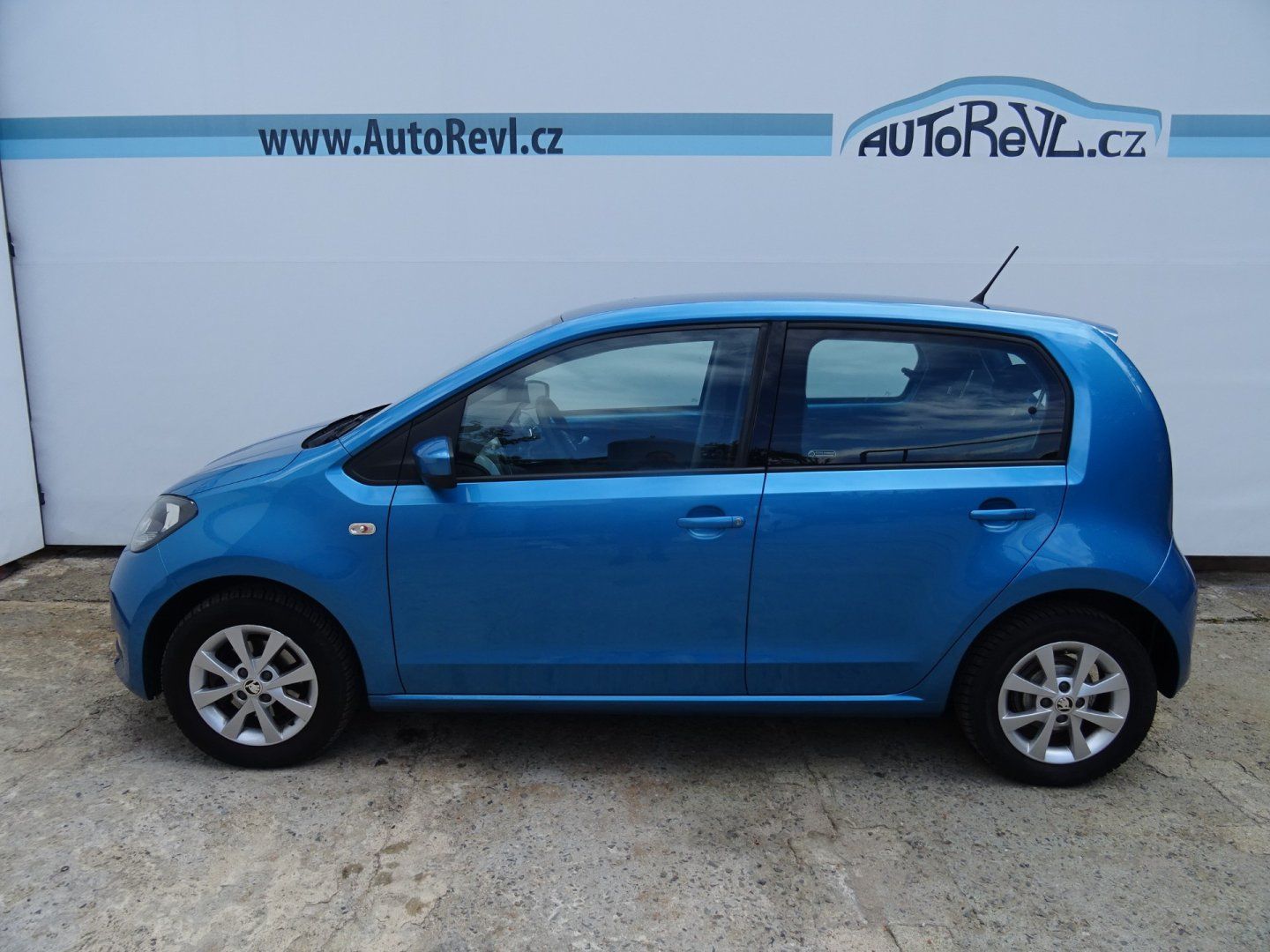 Škoda Citigo, 1.0MPi,NovéČR,klima,ALU - fotka 6