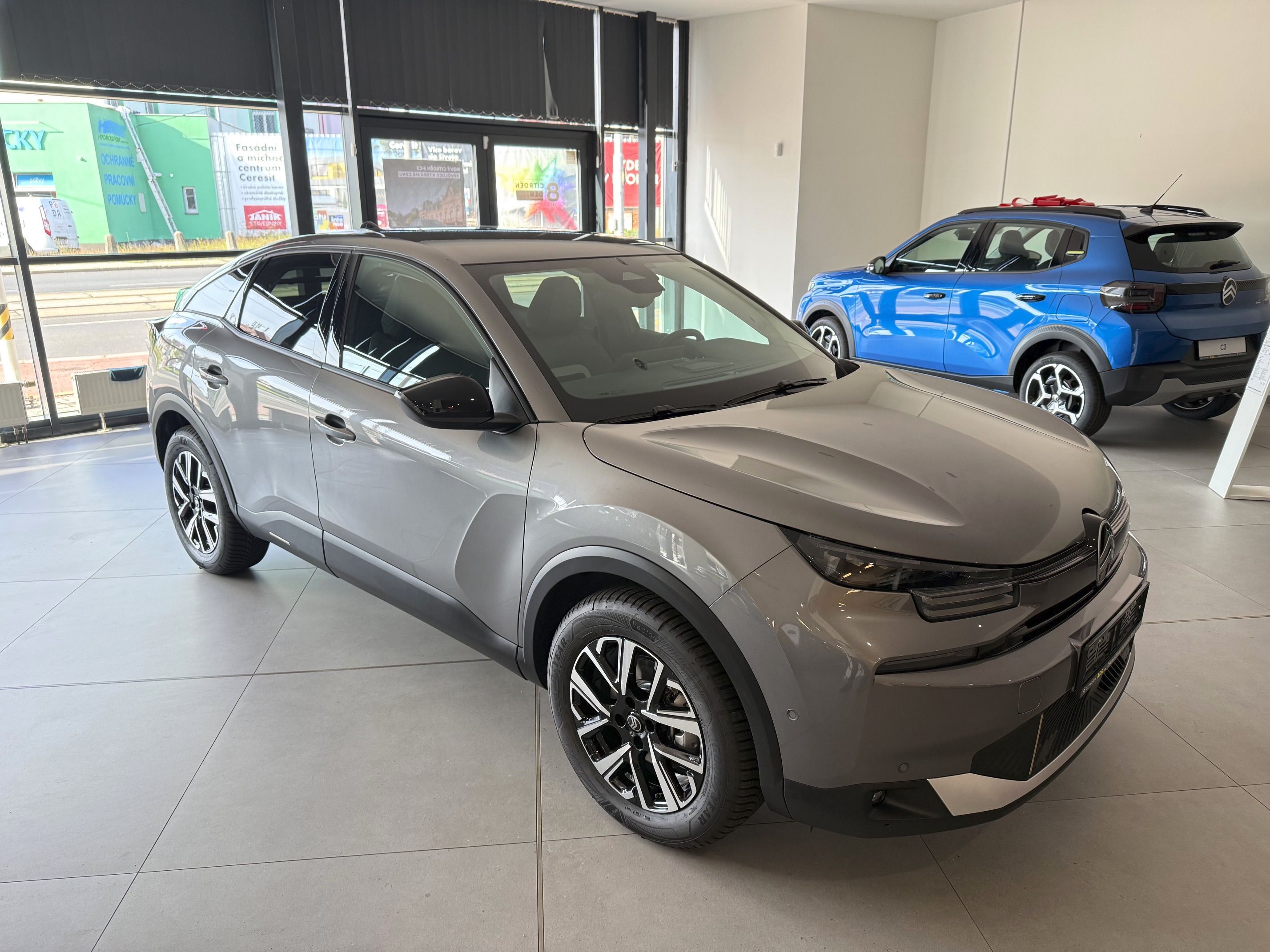 Citroën C4 - fotka 3