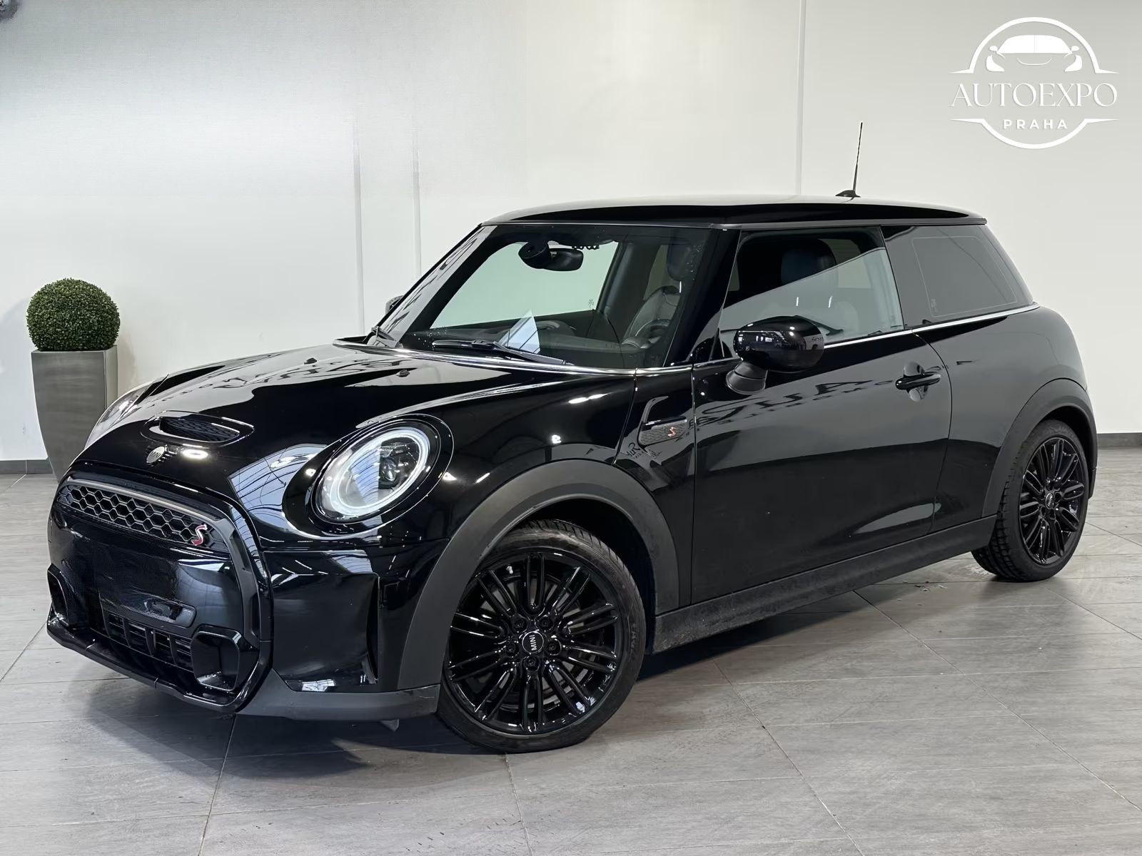 Mini Cooper S, Classic Trim Black - fotka 2