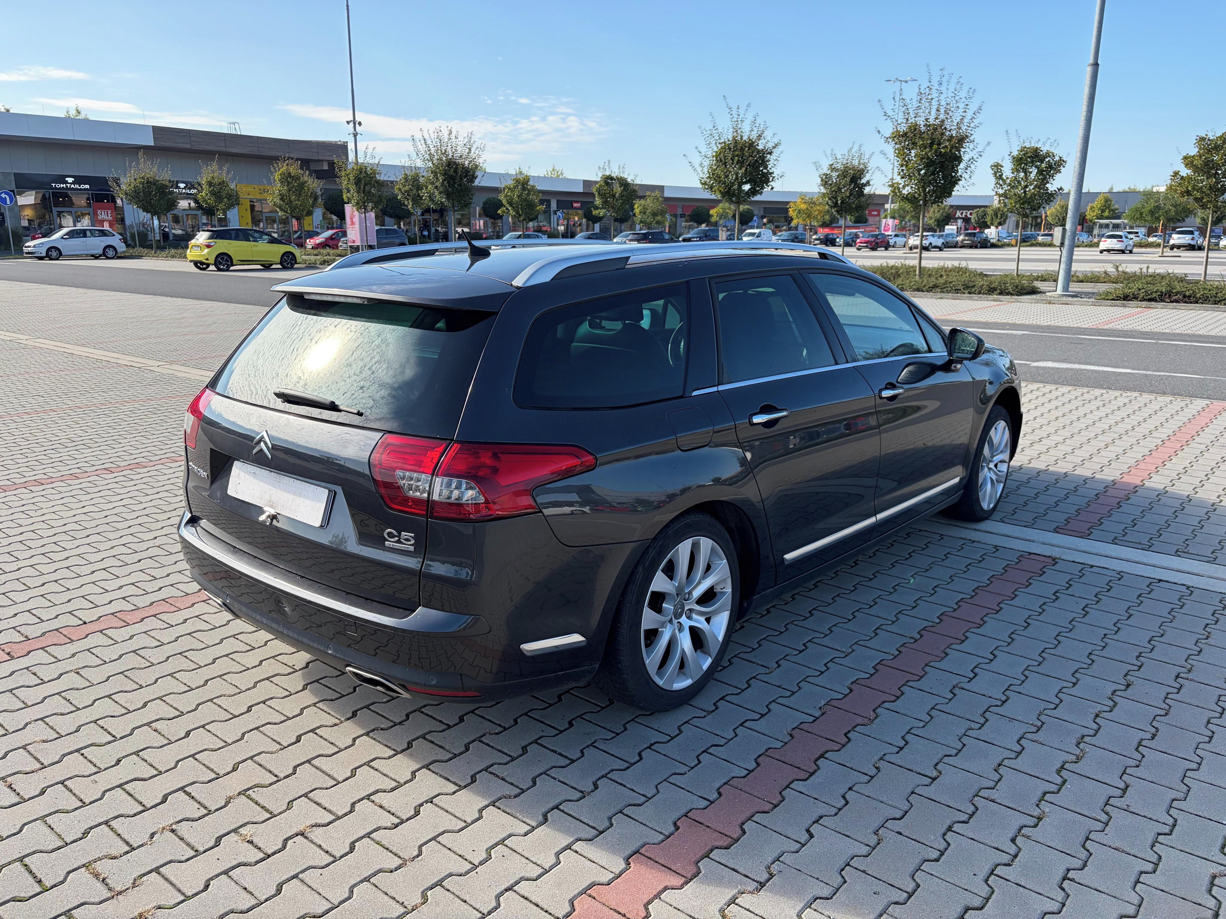 Citroën C5, 2.2 HDi 150kw TOP VÝBAVA - fotka 3