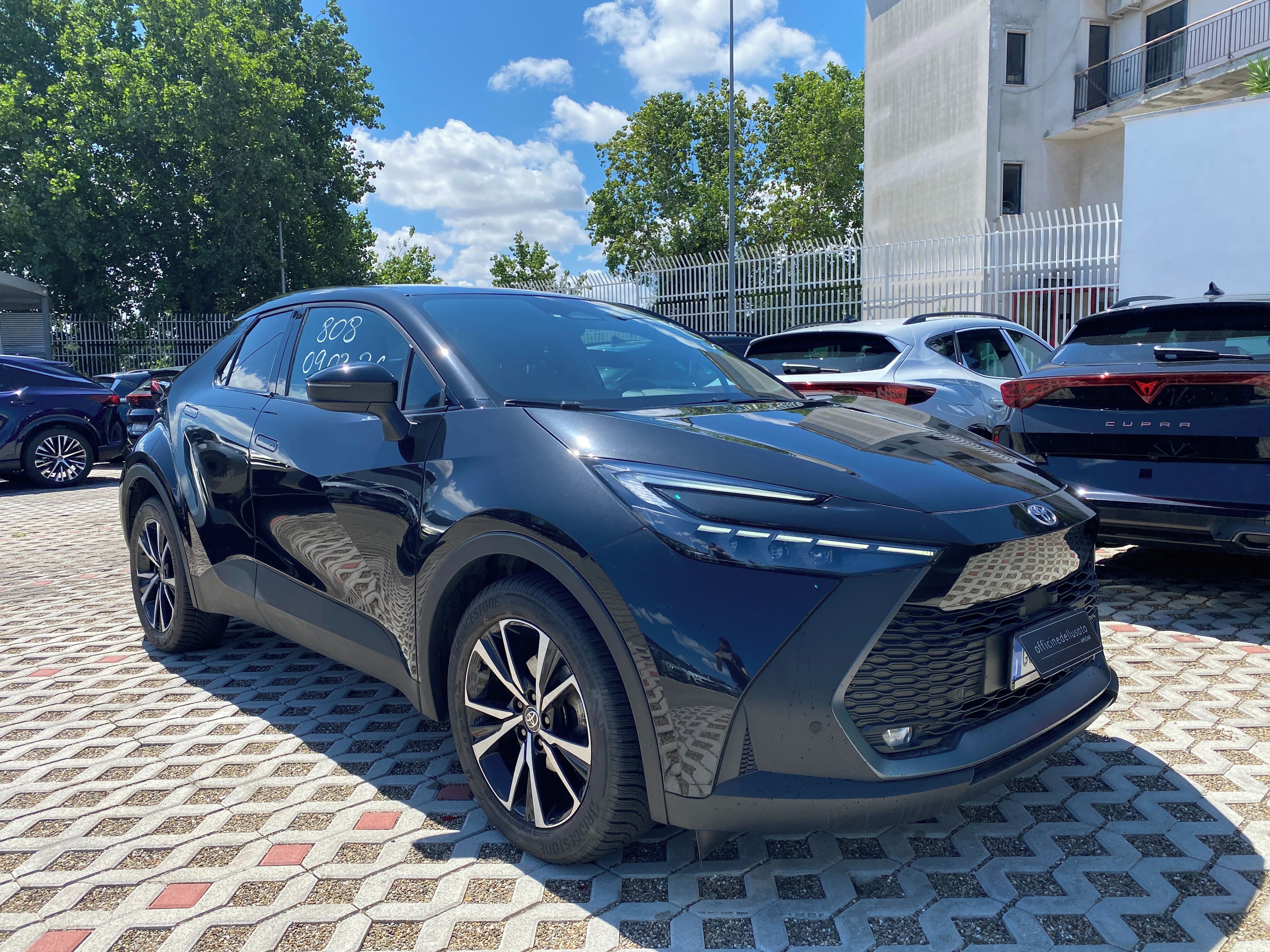 Toyota C-HR, 1.8 Trend - fotka 2