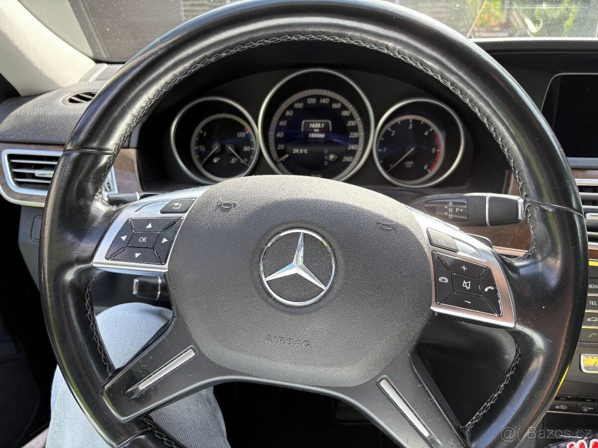 Mercedes-Benz Třídy E, 350 BLUETEC 4MATIC - fotka 4