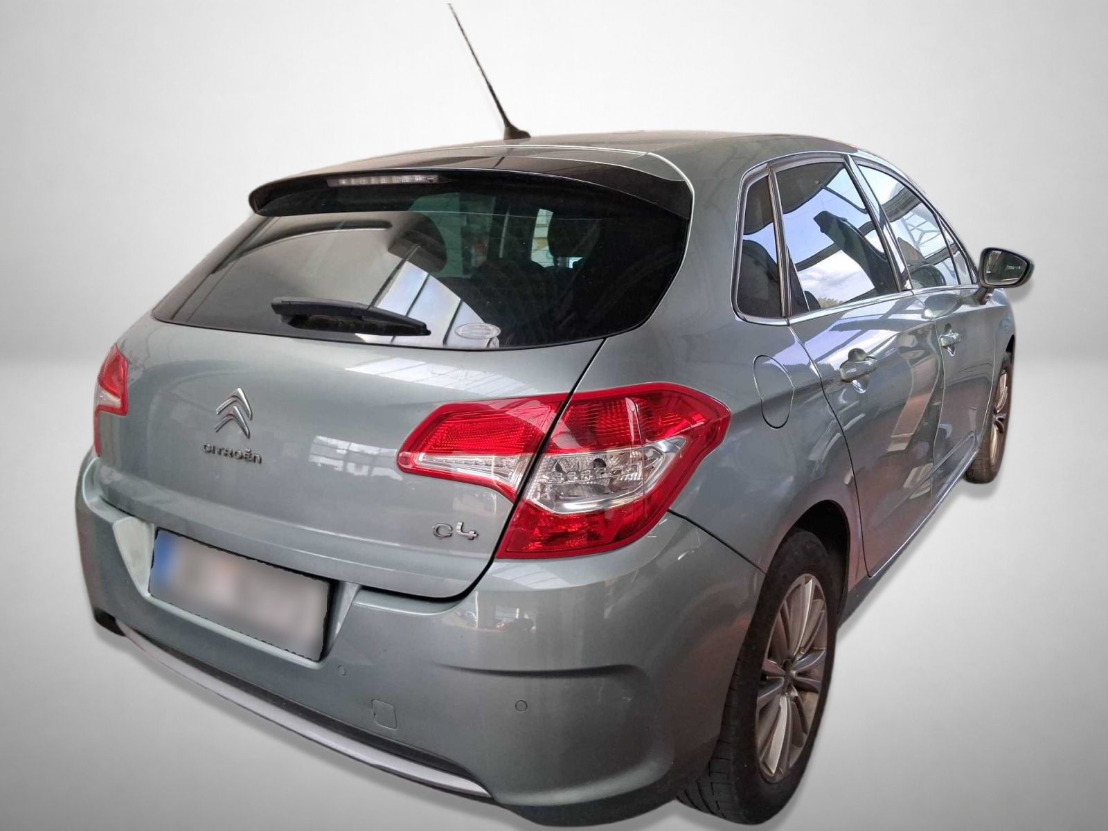 Citroën C4, 1.6 HDi, ČR,1.maj, po STK - fotka 2