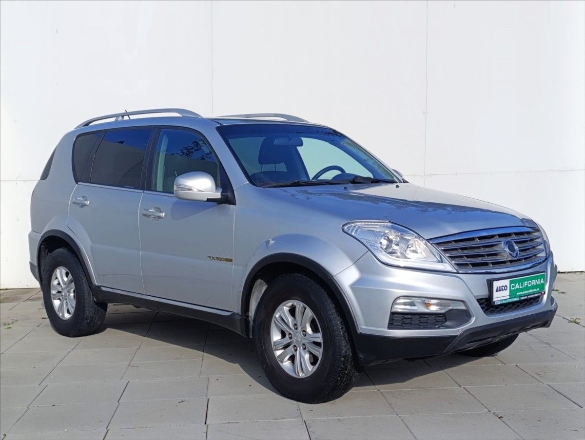 SsangYong Rexton, 2,0 RX200 7MÍST TEMPOMAT - fotka 5